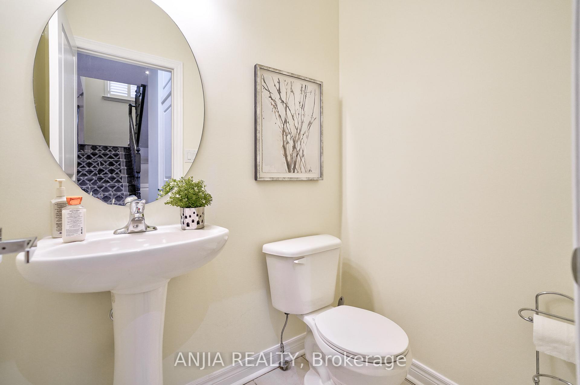 Photo 15 of 83 William Bartlett Drive, Markham, Berczy — HOMEH