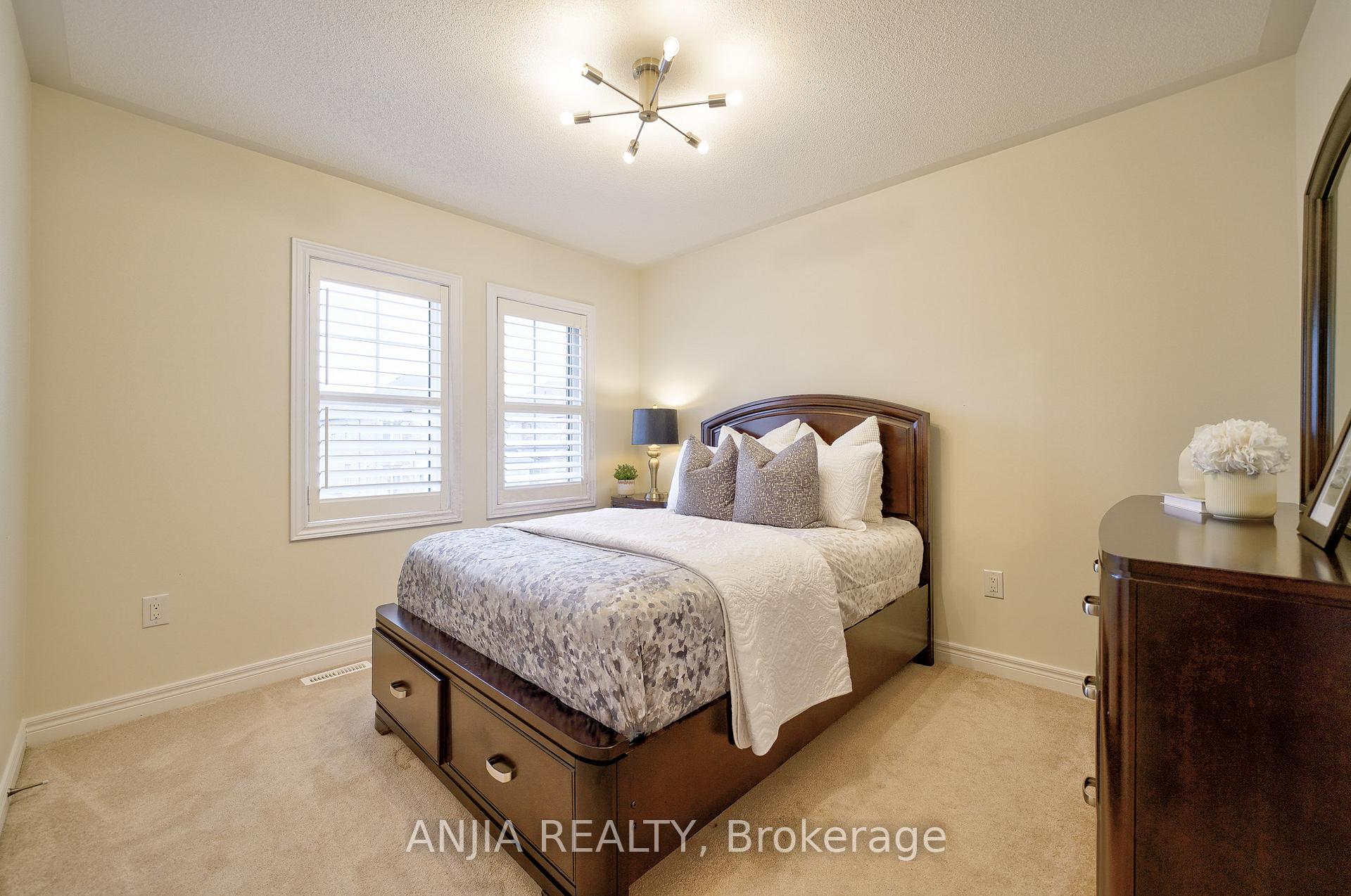 Photo 22 of 83 William Bartlett Drive, Markham, Berczy — HOMEH