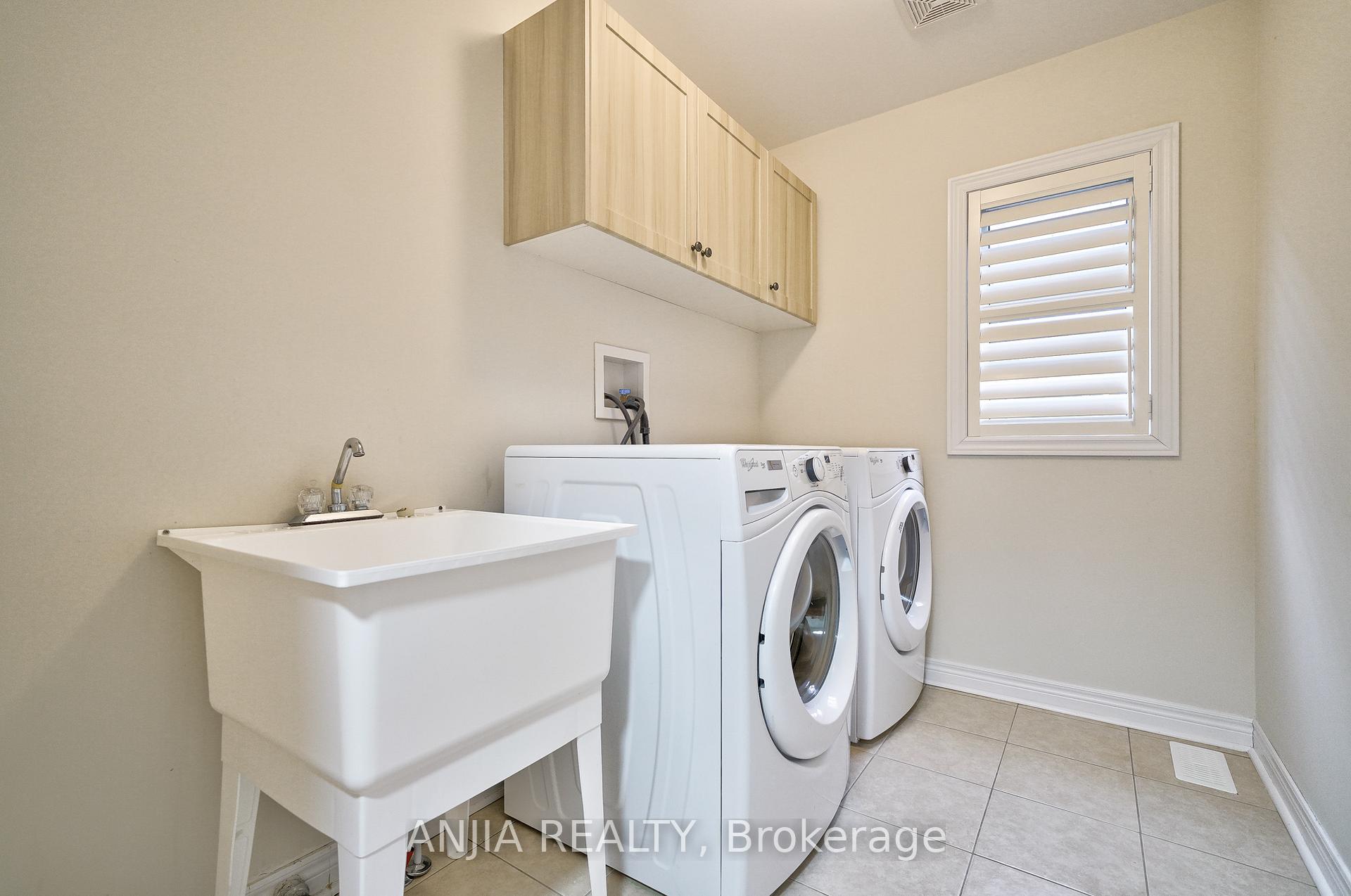 Photo 29 of 83 William Bartlett Drive, Markham, Berczy — HOMEH