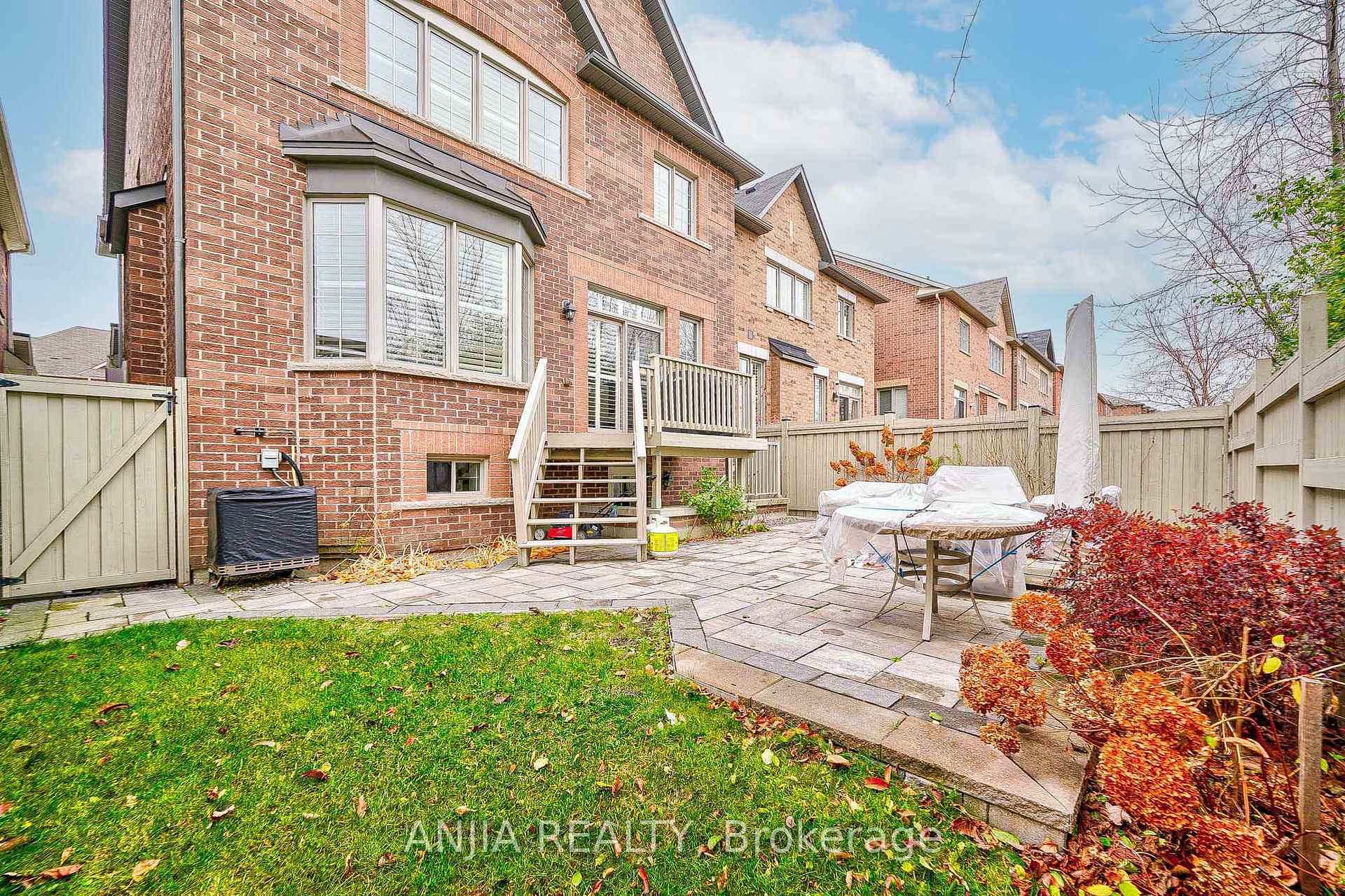 Photo 39 of 83 William Bartlett Drive, Markham, Berczy — HOMEH