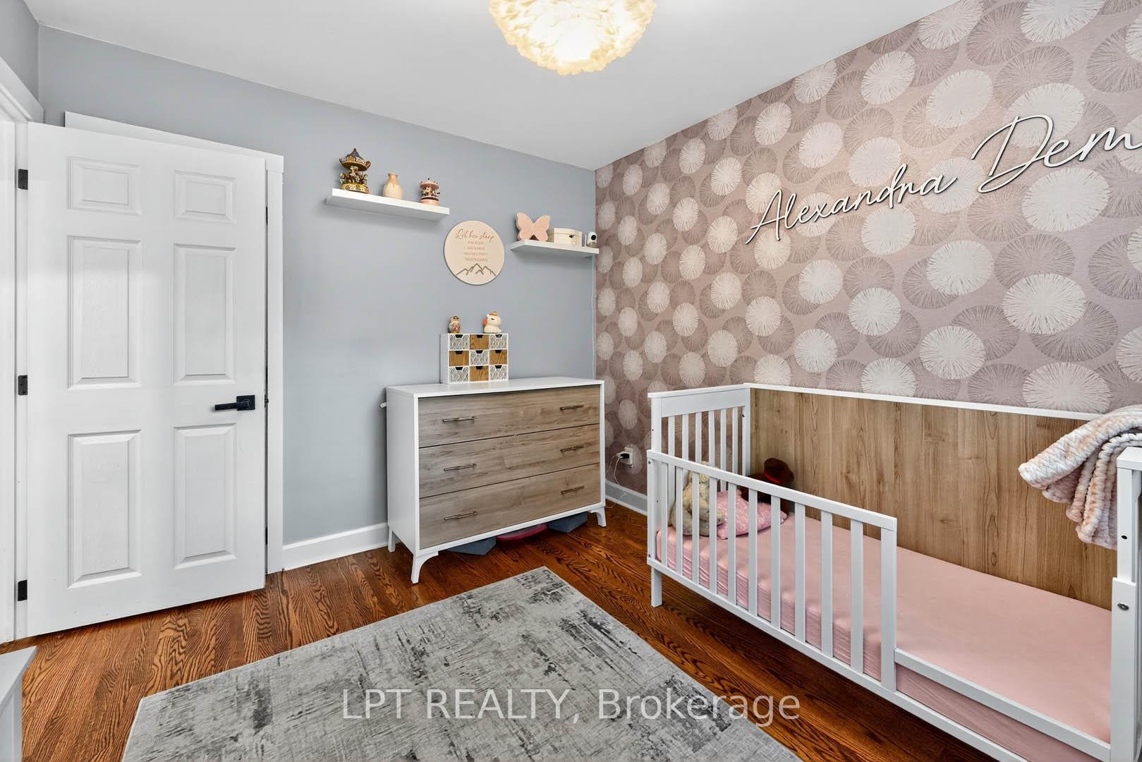 Photo 19 of 918 Walton Boulevard, Whitby, Williamsburg — HOMEH