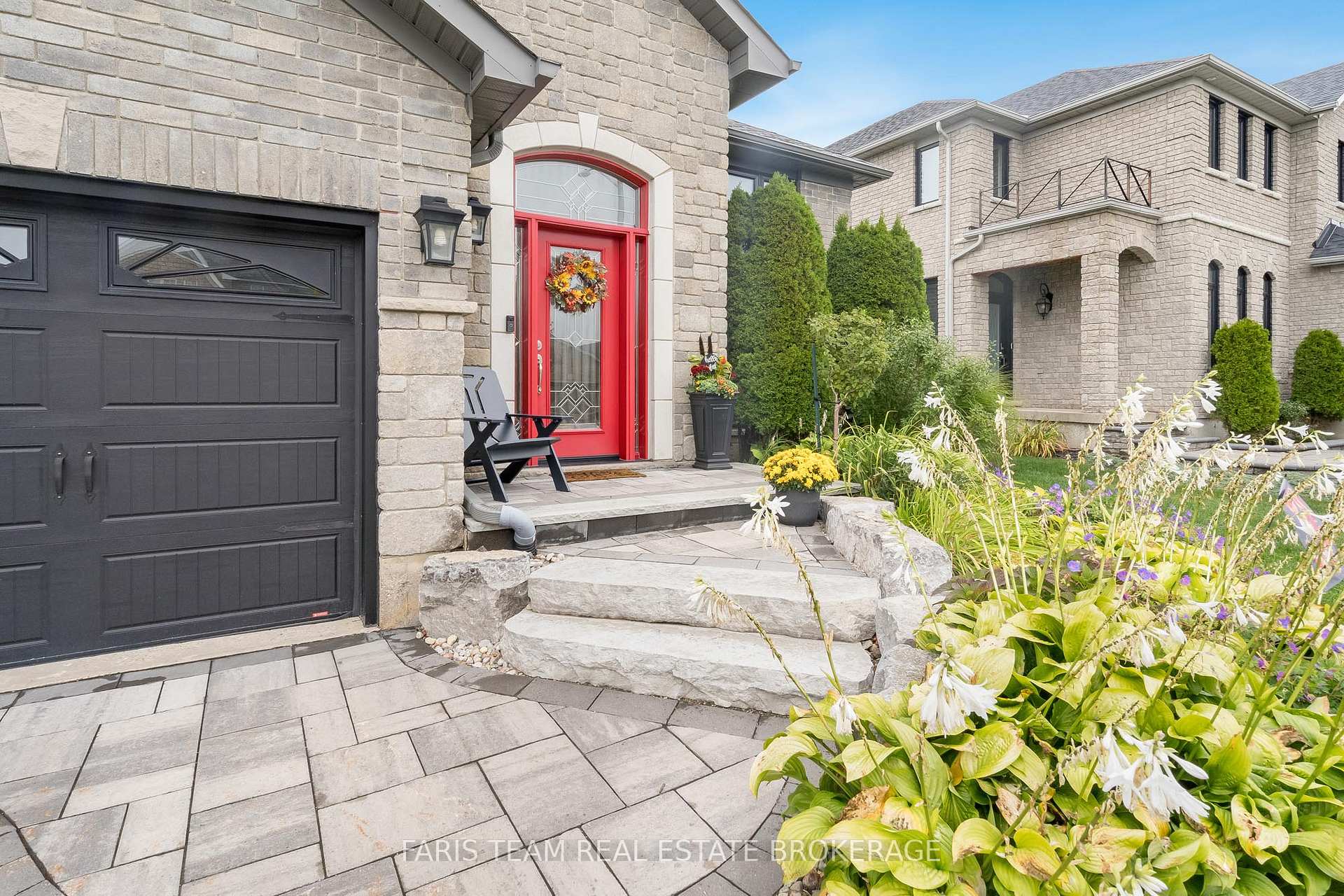 Photo 23 of 135 Sandringham Drive, Barrie, Innis-Shore — HOMEH
