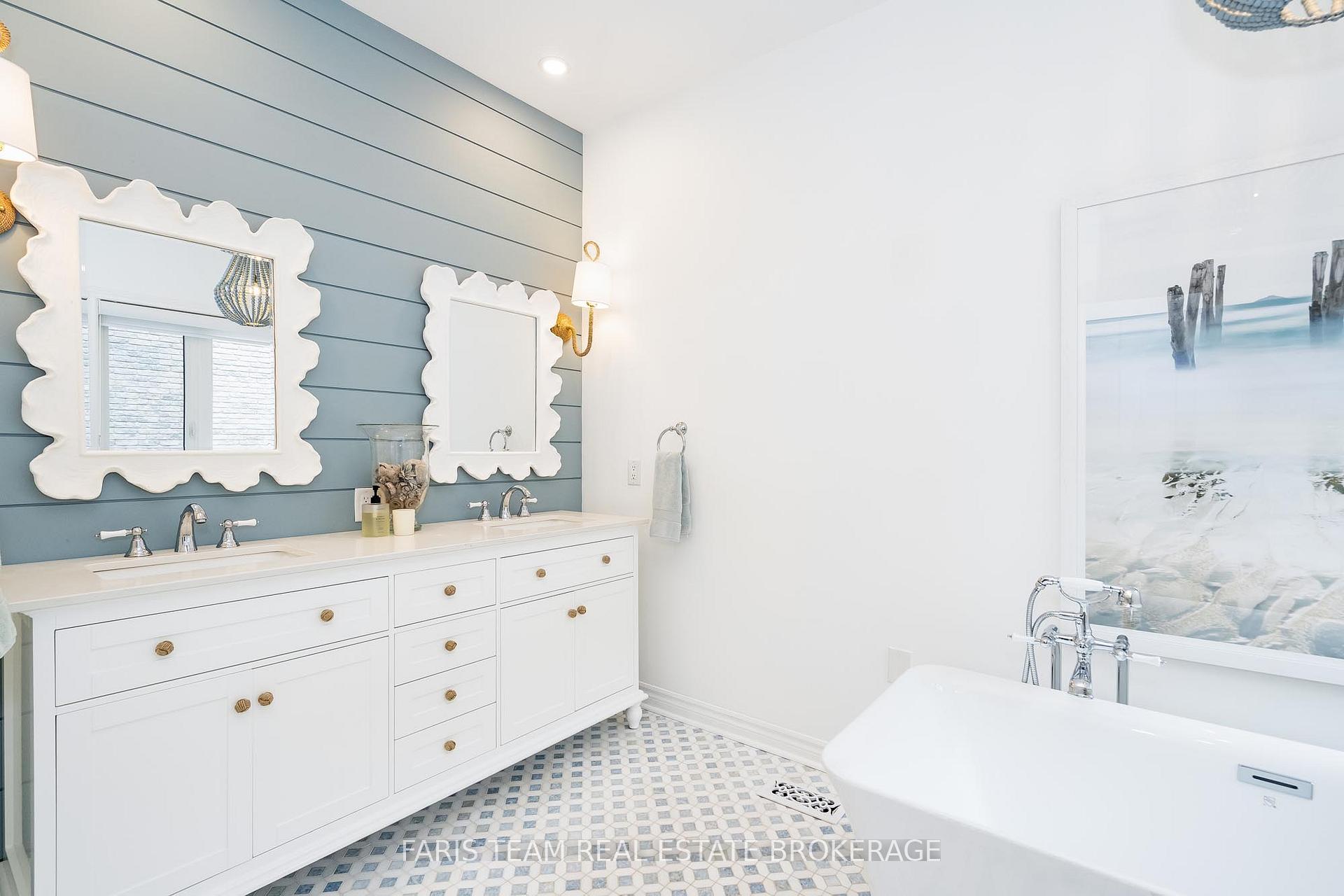 Photo 16 of 135 Sandringham Drive, Barrie, Innis-Shore — HOMEH