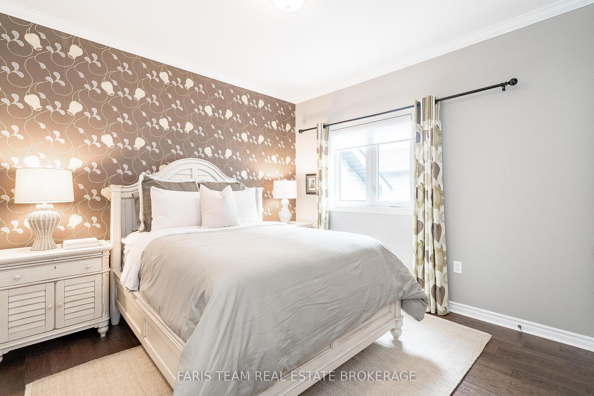 Photo 19 of 135 Sandringham Drive, Barrie, Innis-Shore — HOMEH