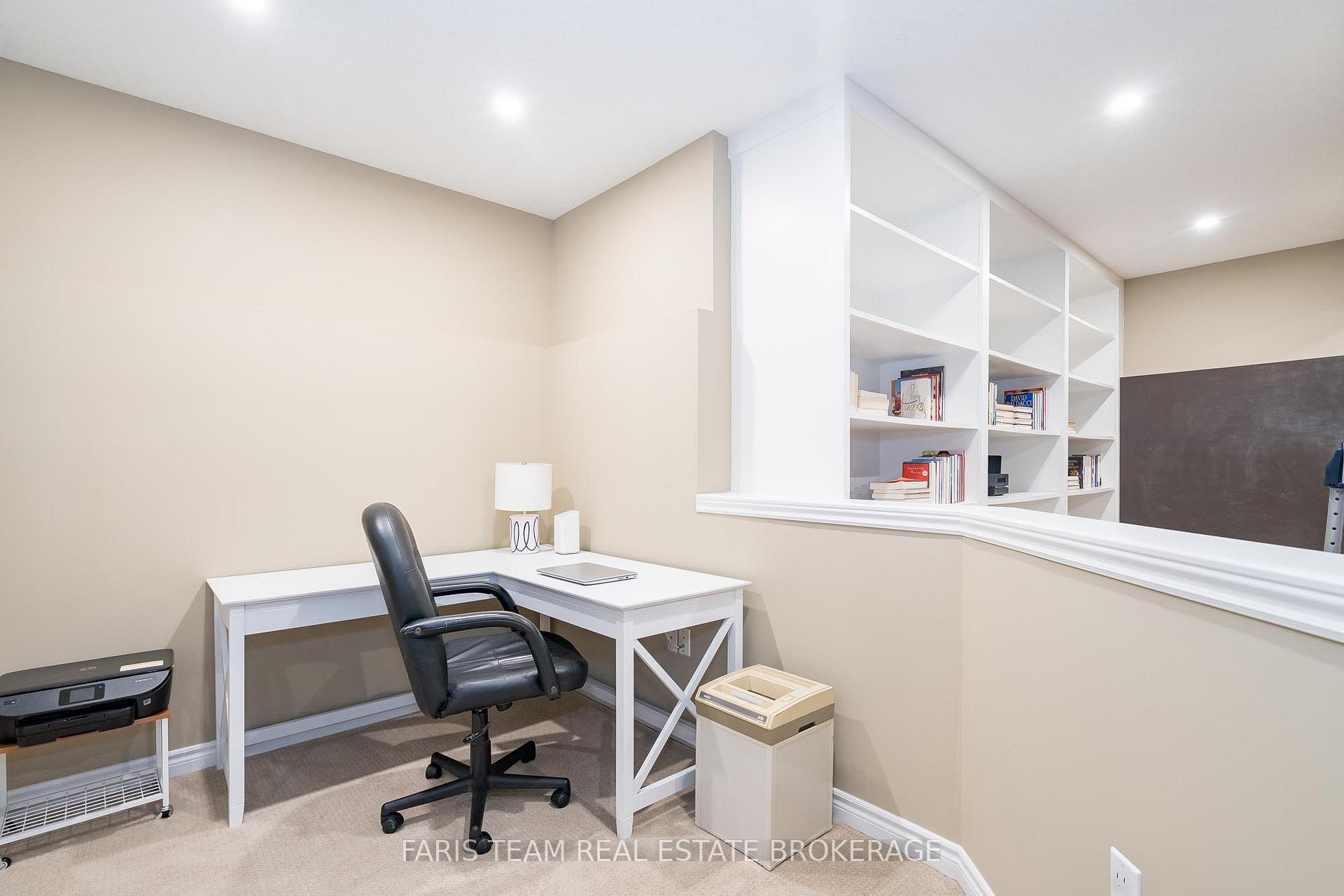 Photo 27 of 135 Sandringham Drive, Barrie, Innis-Shore — HOMEH