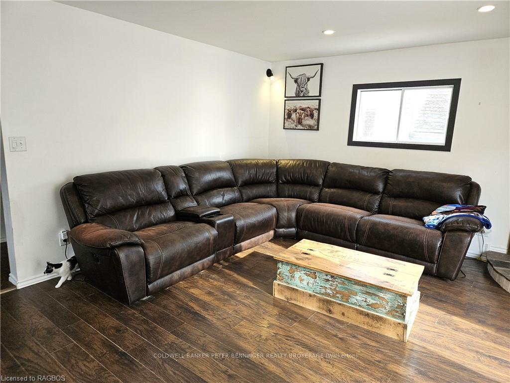 Photo 15 of 147 Barbara Street, West Grey — HOMEH