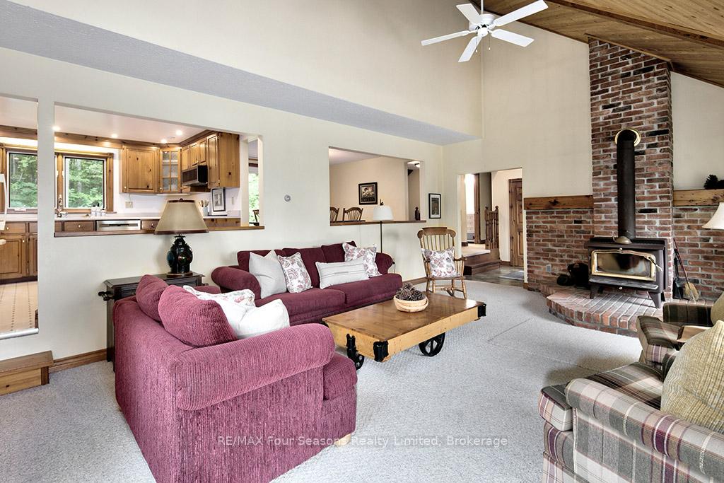 Photo 13 of 148 Northmount Crescent, Blue Mountains — HOMEH