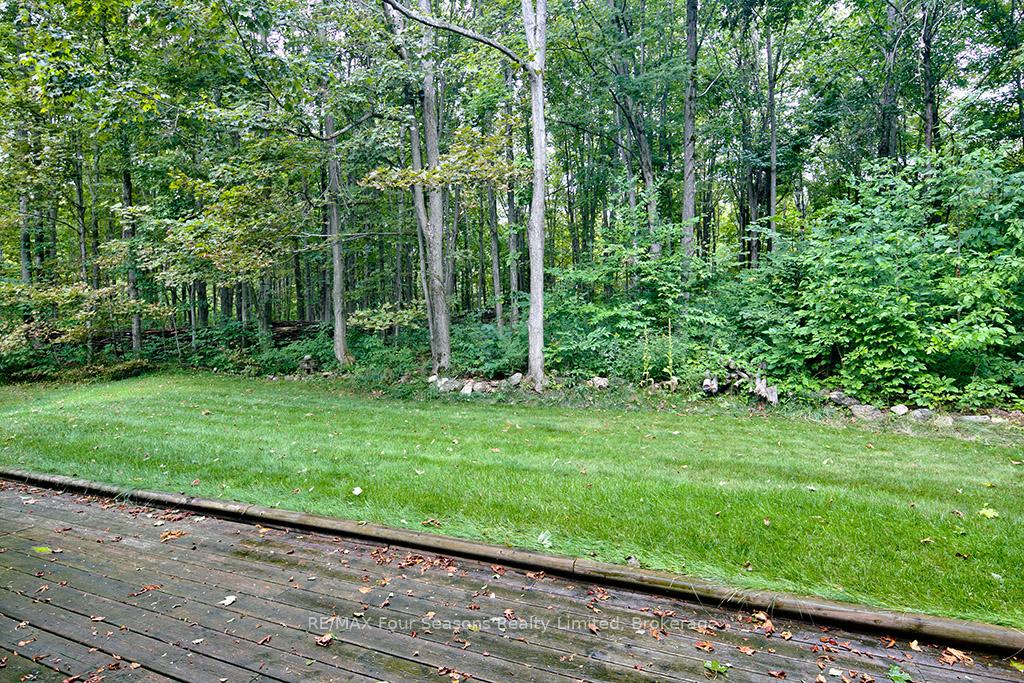 Photo 22 of 148 Northmount Crescent, Blue Mountains — HOMEH