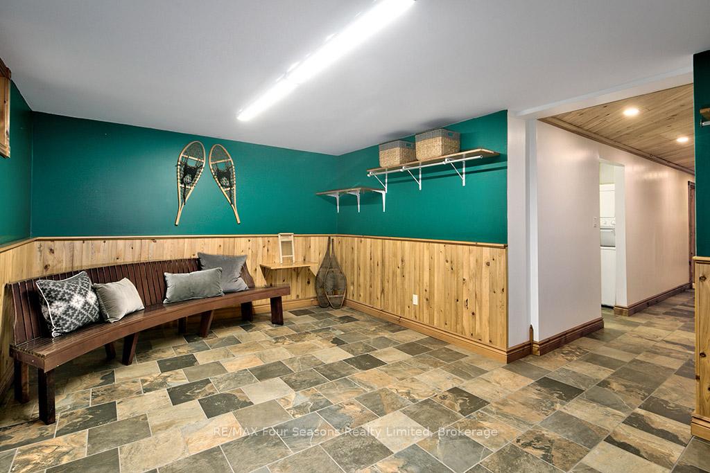Photo 35 of 148 Northmount Crescent, Blue Mountains — HOMEH