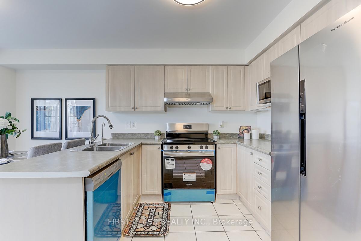 Photo 14 of 2602 Bur Oak Avenue, Markham, Cornell — HOMEH