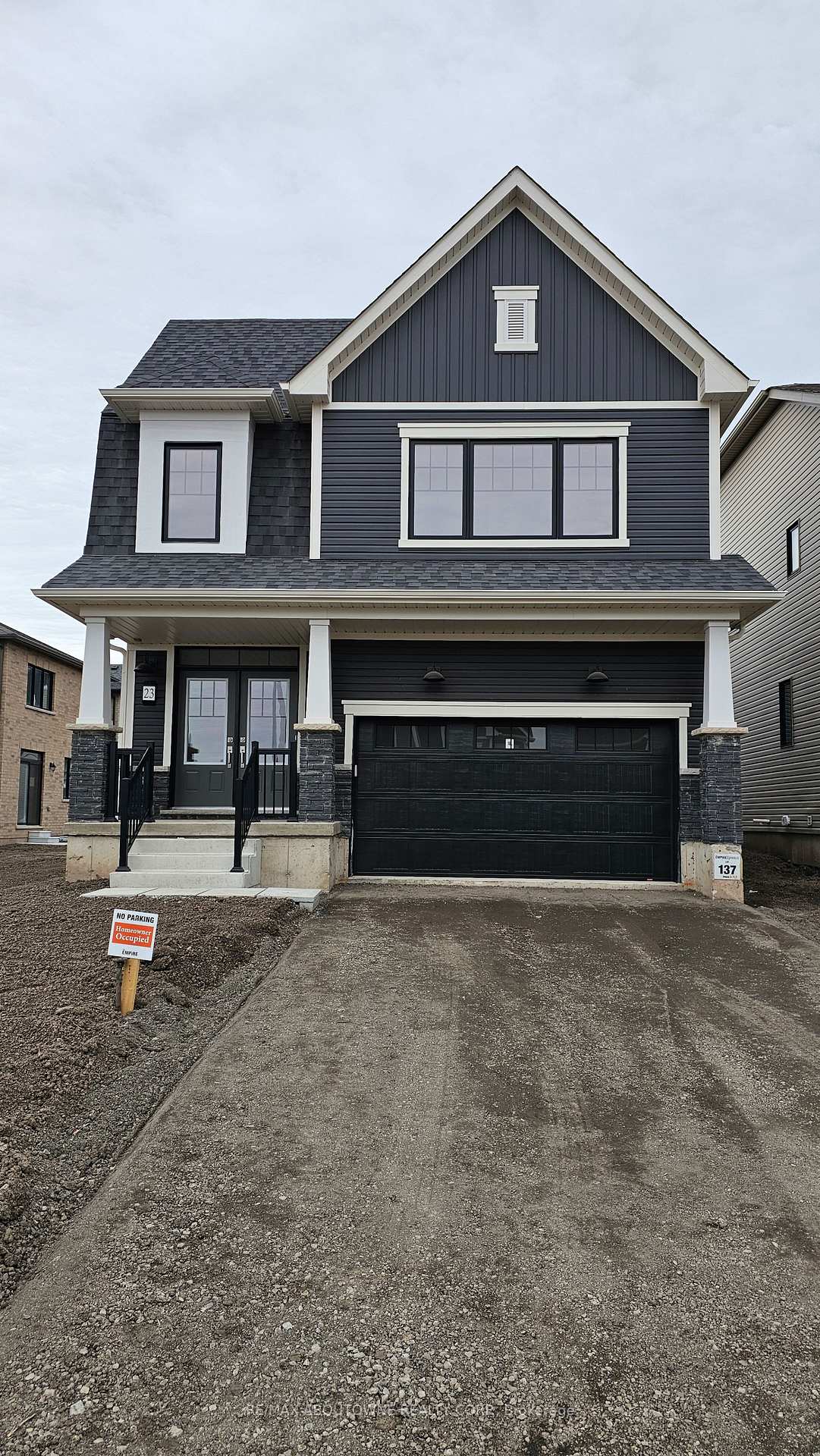 Photo 1 of 23 Masters Street N, Welland, Dain City — HOMEH