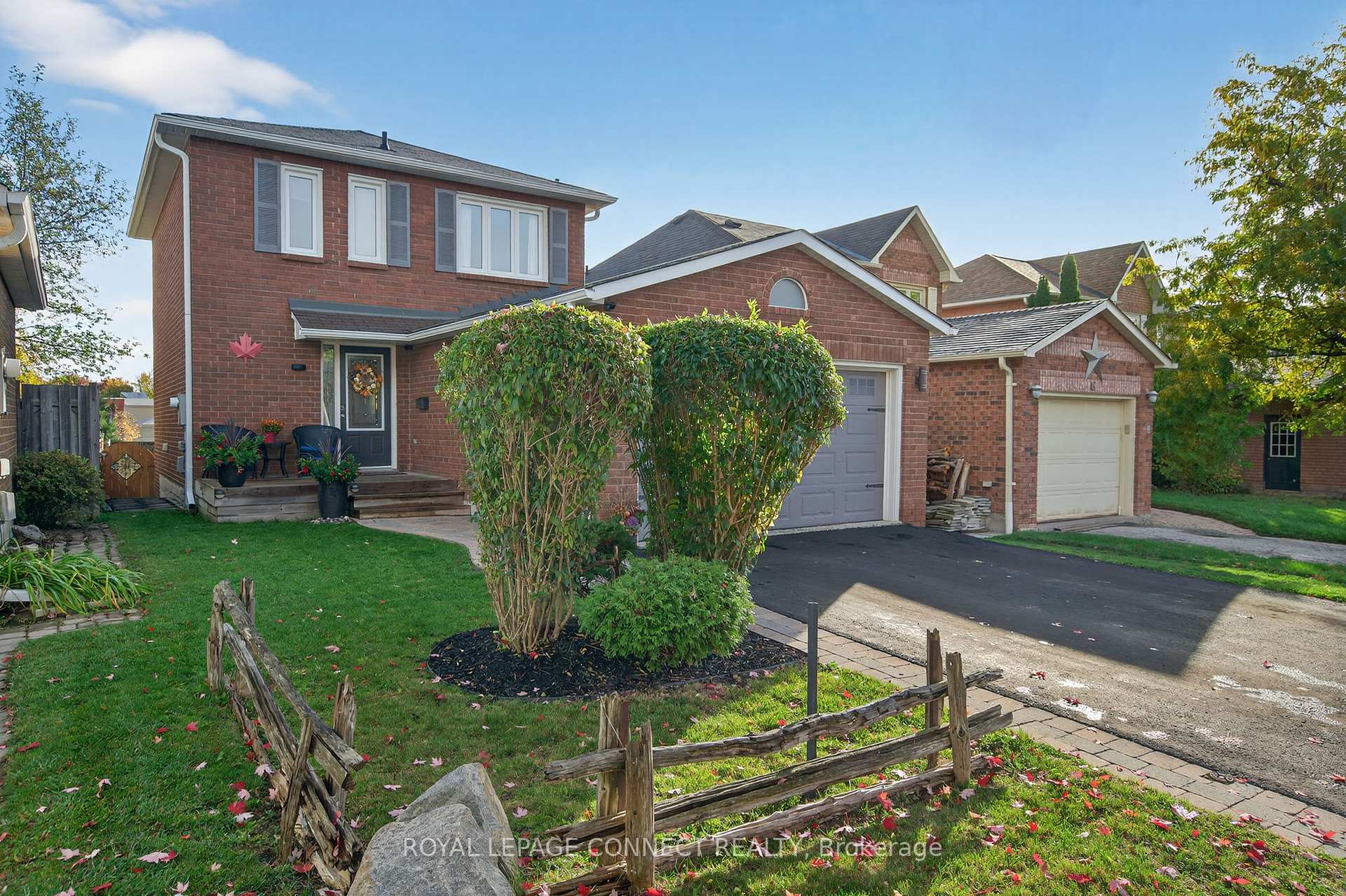 Photo 1 of 22 Crawford Rose Drive, Aurora, Aurora Heights — HOMEH