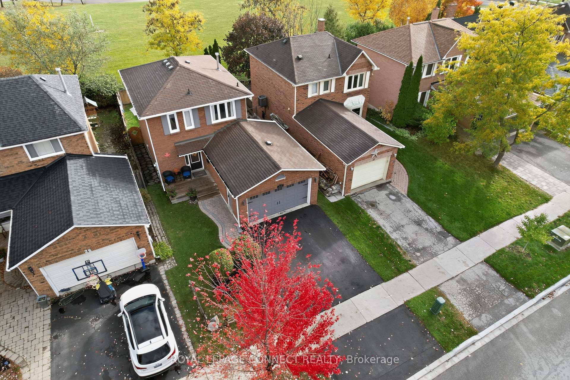 Photo 2 of 22 Crawford Rose Drive, Aurora, Aurora Heights — HOMEH