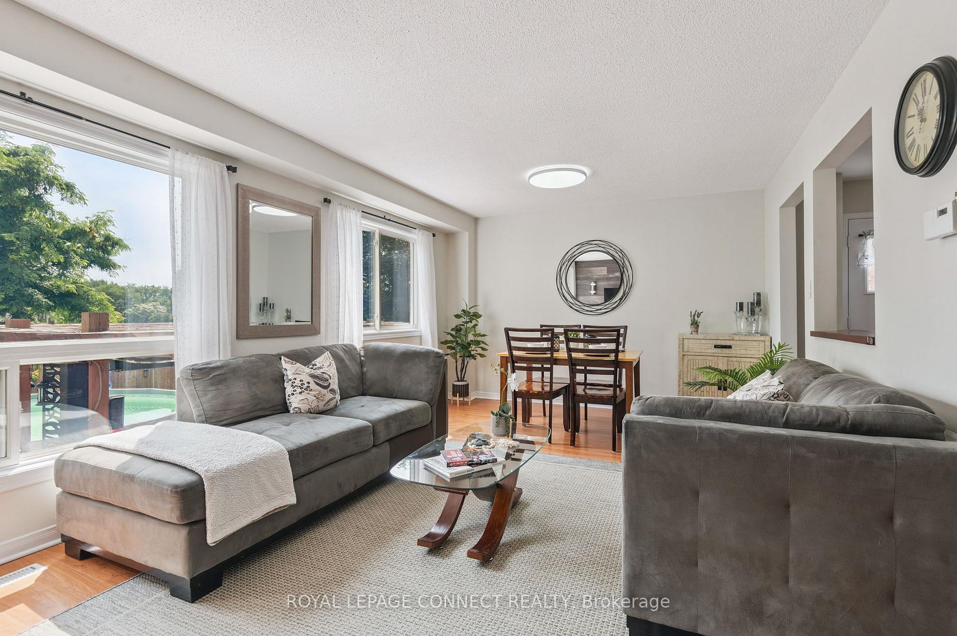 Photo 31 of 22 Crawford Rose Drive, Aurora, Aurora Heights — HOMEH