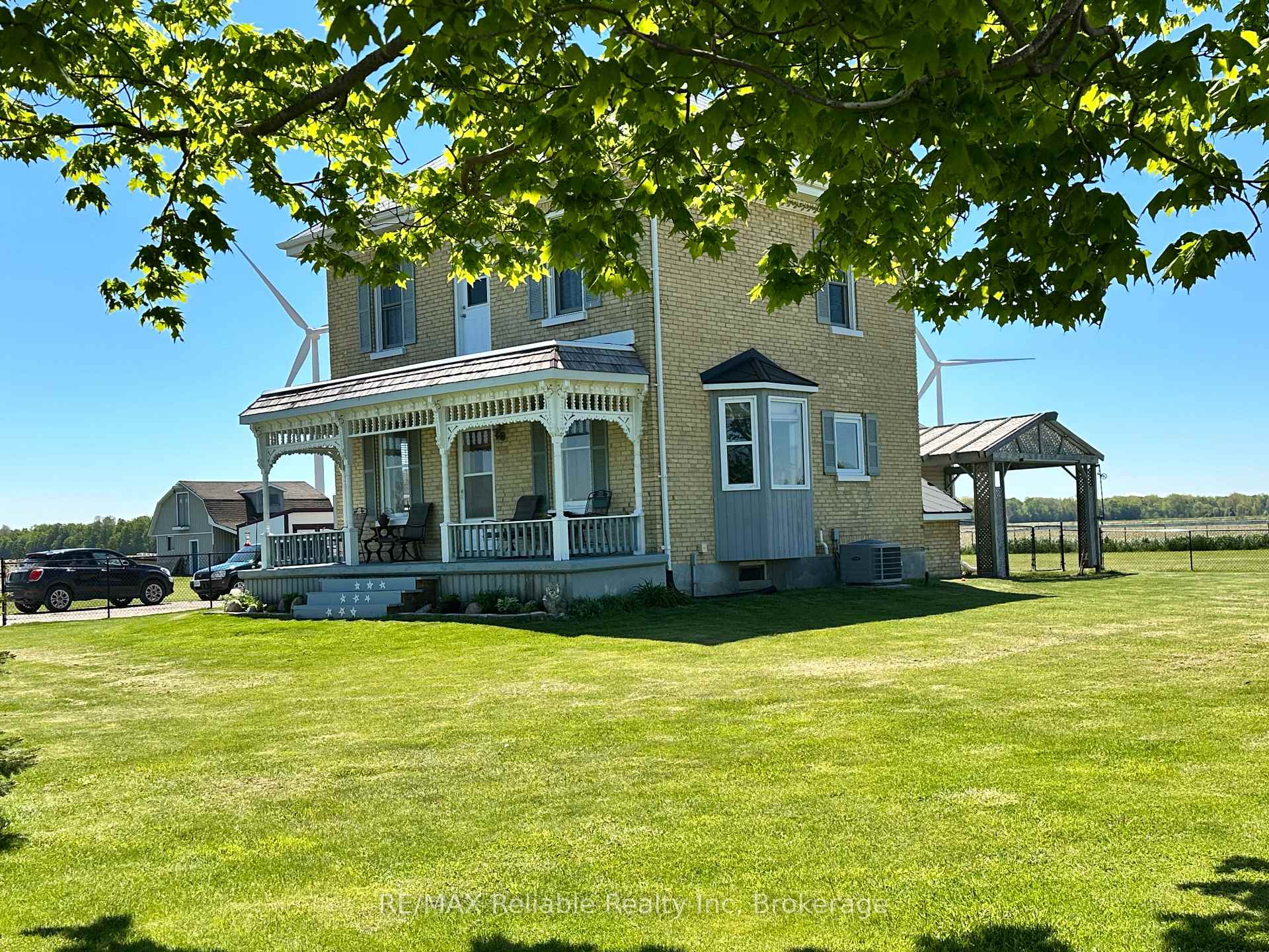 Photo 3 of 34481 Hendrick Road, Bluewater, Hay — HOMEH