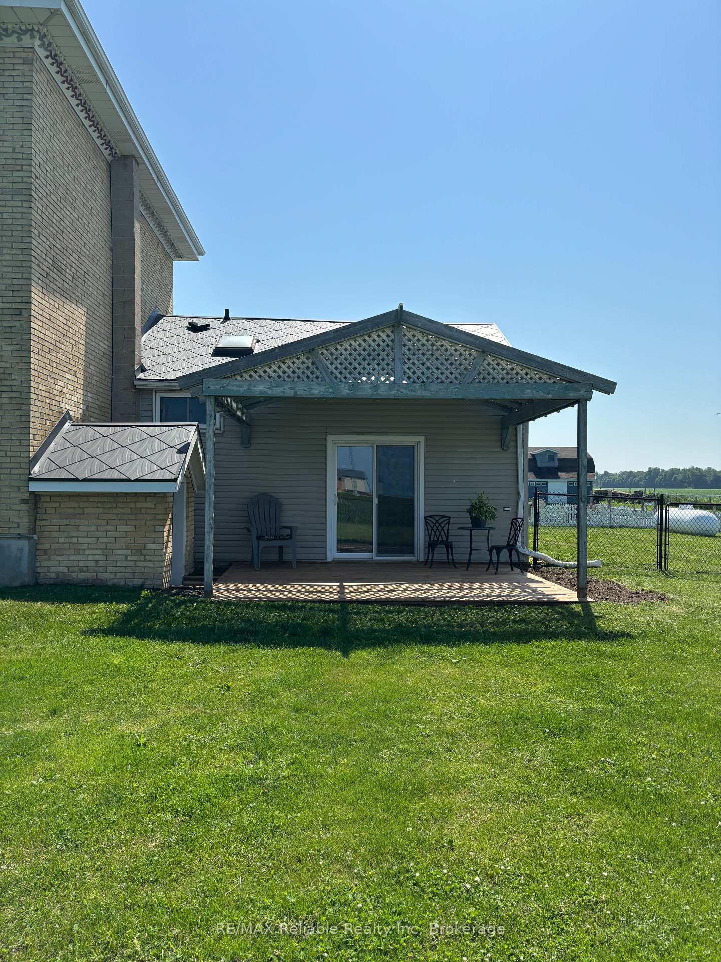 Photo 5 of 34481 Hendrick Road, Bluewater, Hay — HOMEH