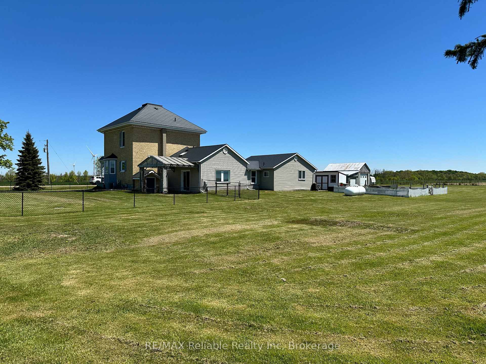 Photo 8 of 34481 Hendrick Road, Bluewater, Hay — HOMEH