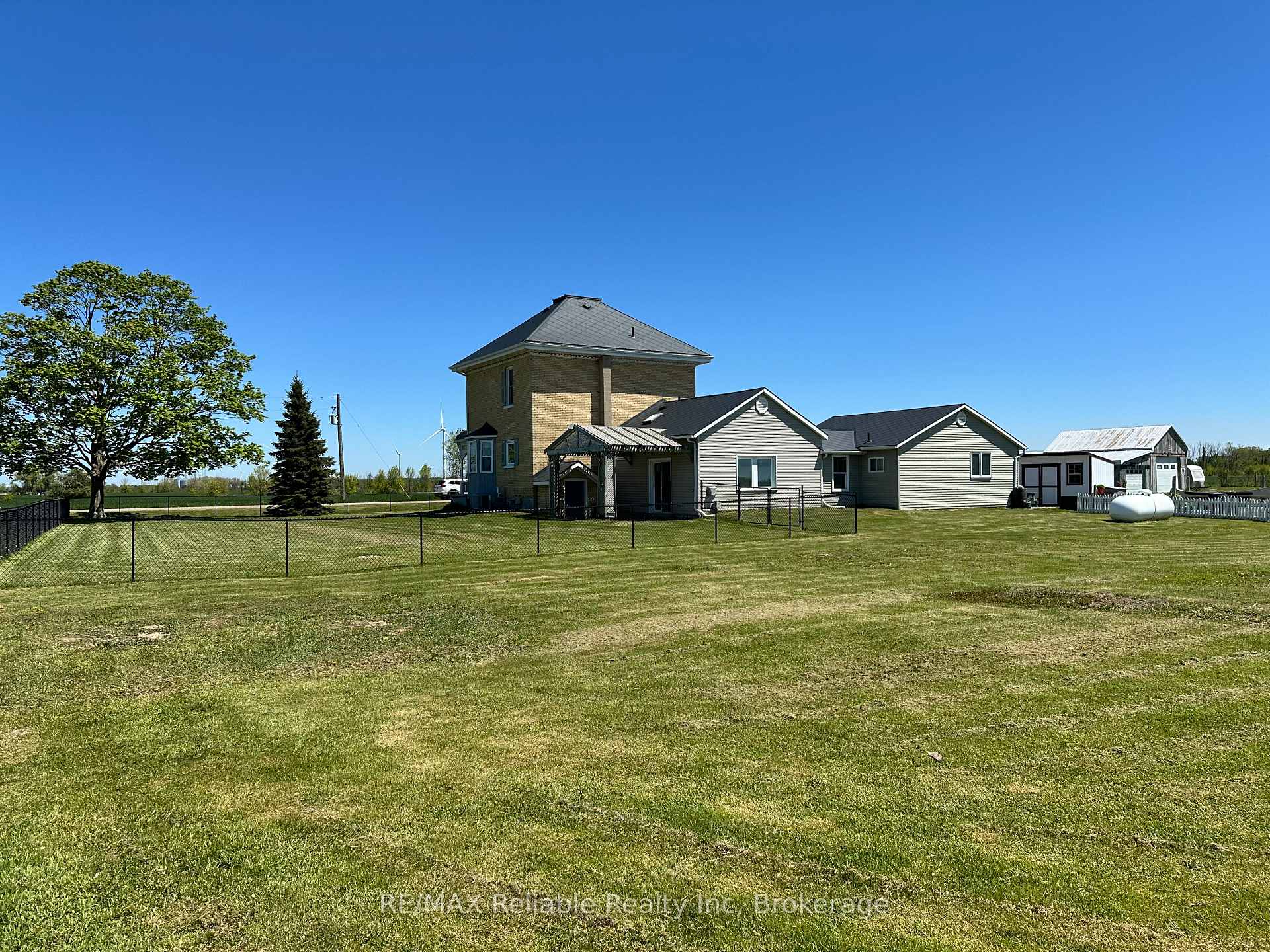 Photo 9 of 34481 Hendrick Road, Bluewater, Hay — HOMEH