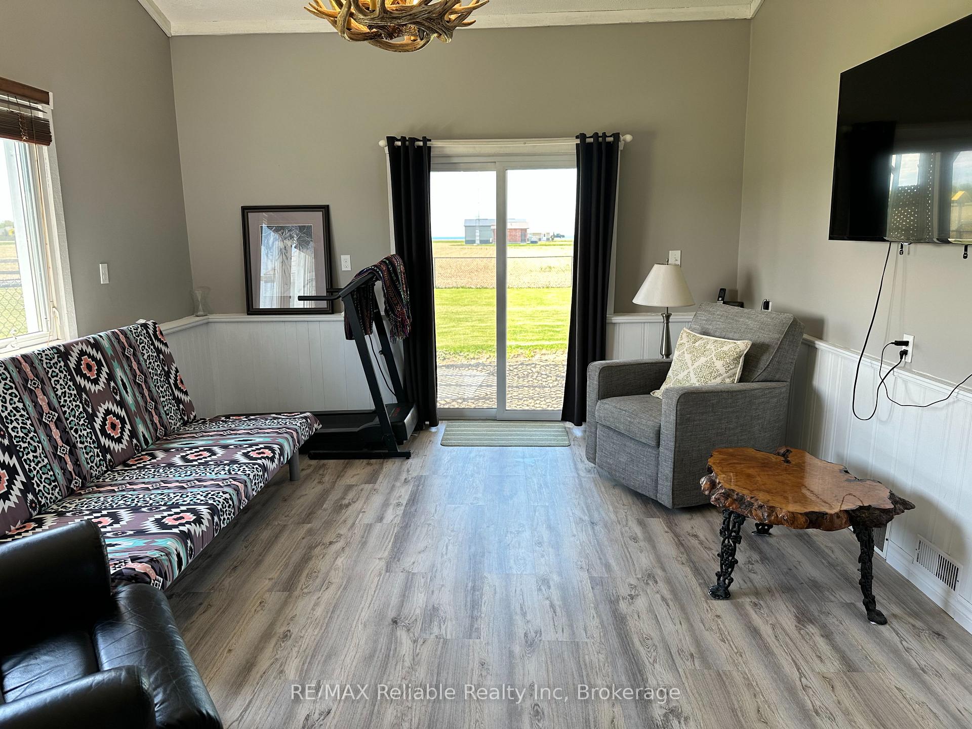 Photo 15 of 34481 Hendrick Road, Bluewater, Hay — HOMEH