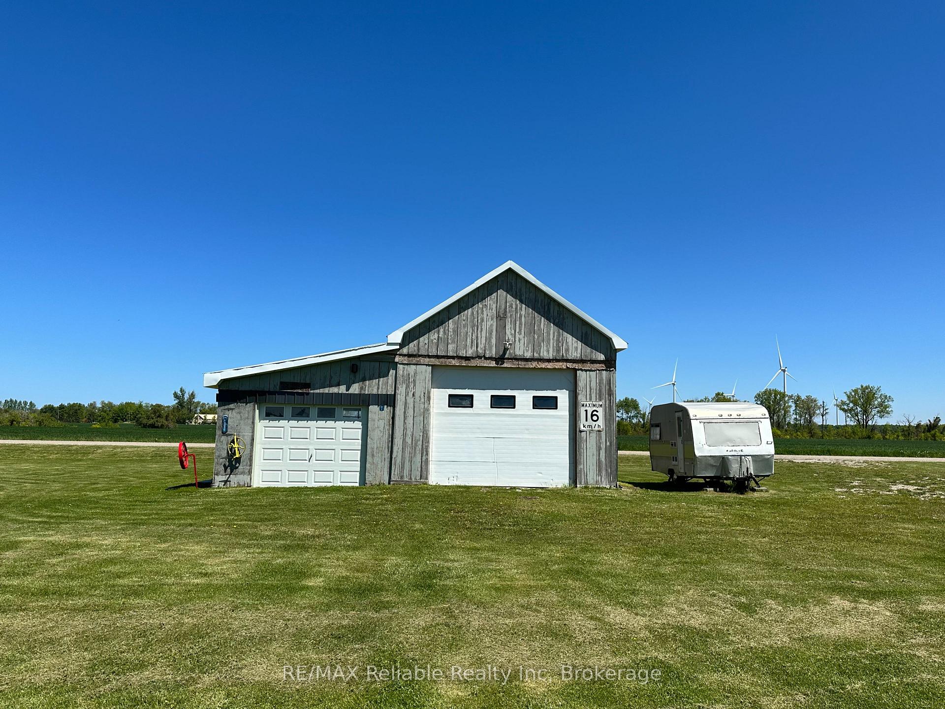 Photo 26 of 34481 Hendrick Road, Bluewater, Hay — HOMEH