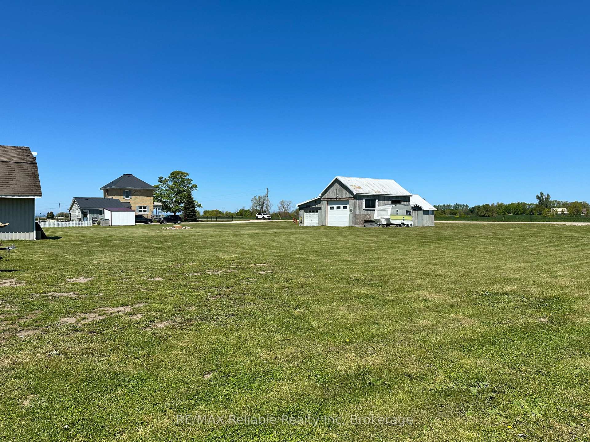 Photo 42 of 34481 Hendrick Road, Bluewater, Hay — HOMEH