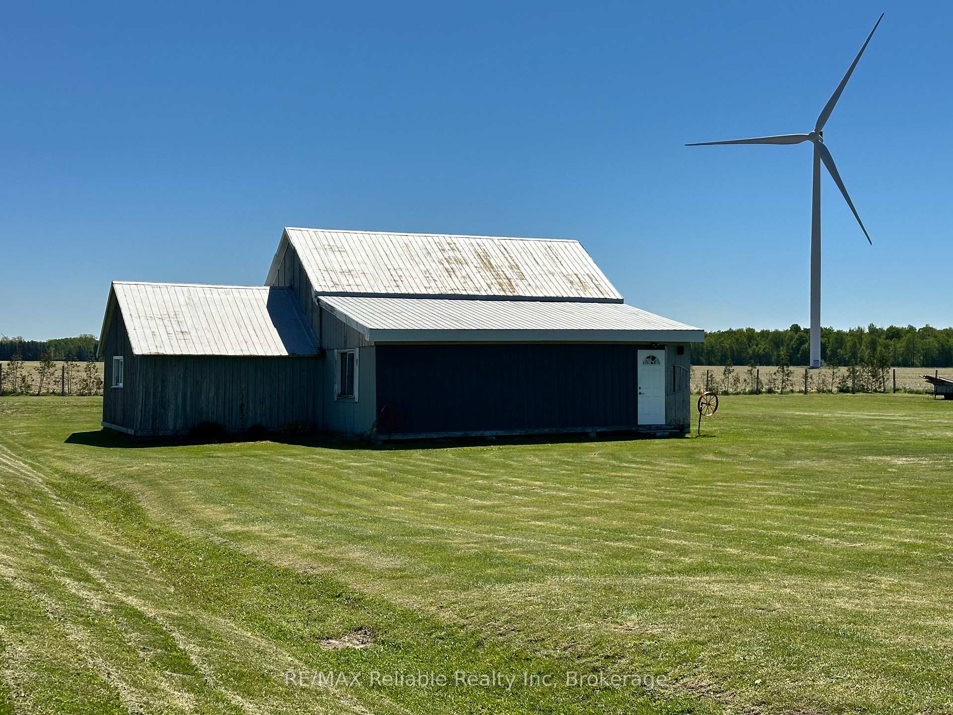 Photo 49 of 34481 Hendrick Road, Bluewater, Hay — HOMEH