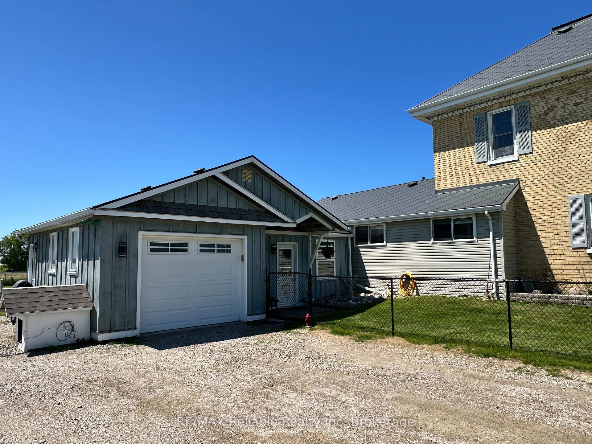 Photo 34 of 34481 Hendrick Road, Bluewater, Hay — HOMEH