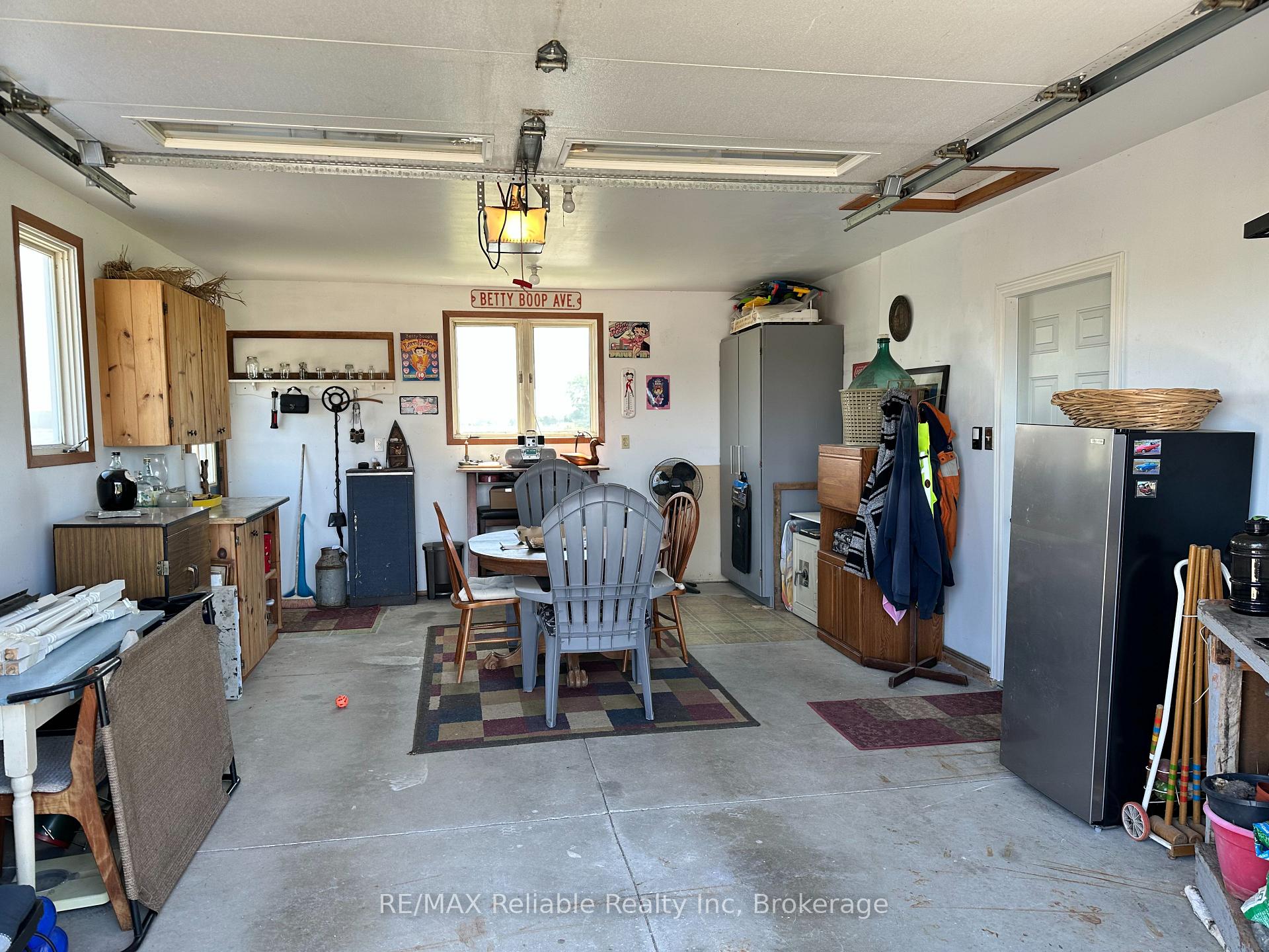 Photo 35 of 34481 Hendrick Road, Bluewater, Hay — HOMEH