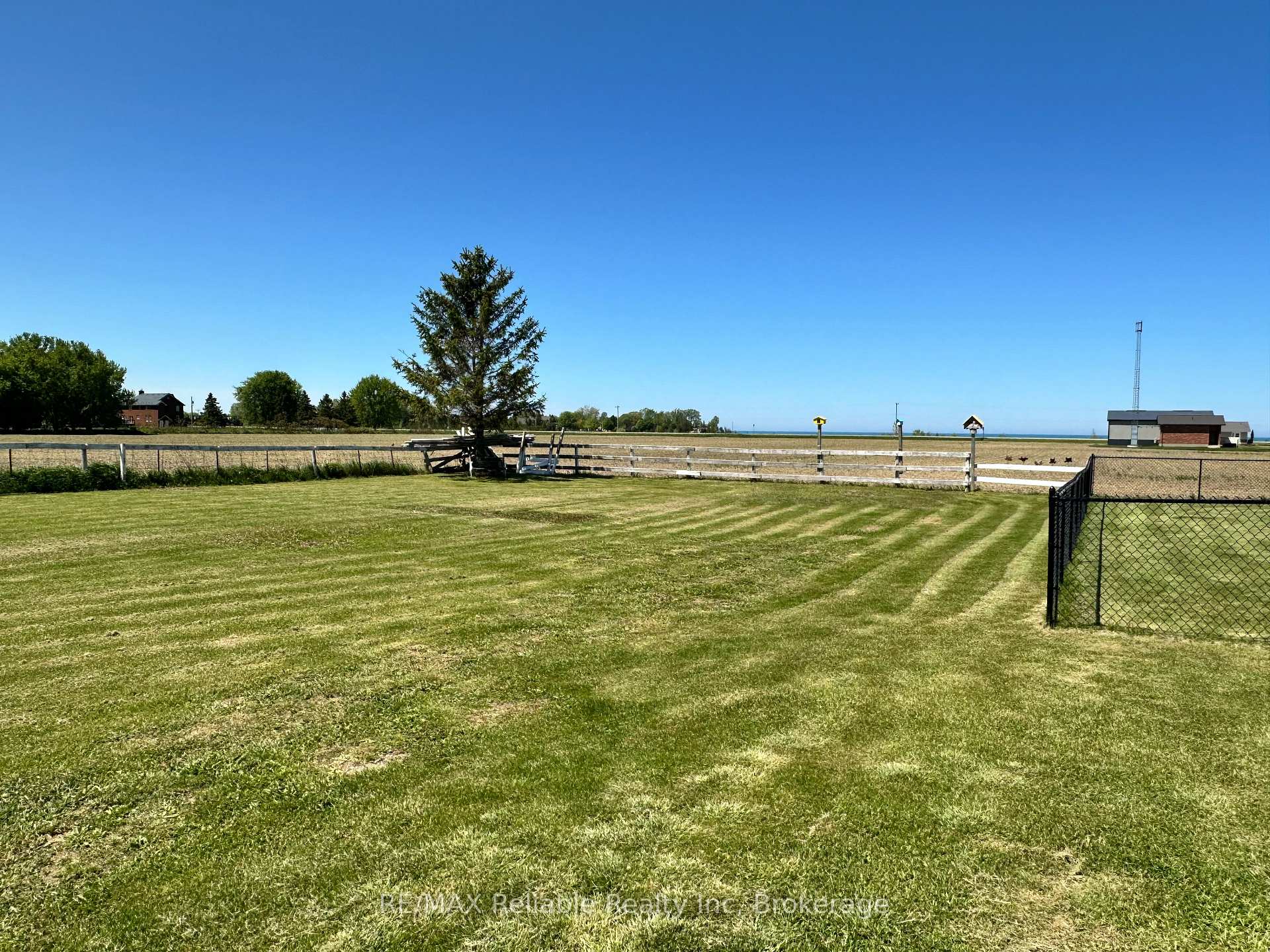 Photo 45 of 34481 Hendrick Road, Bluewater, Hay — HOMEH