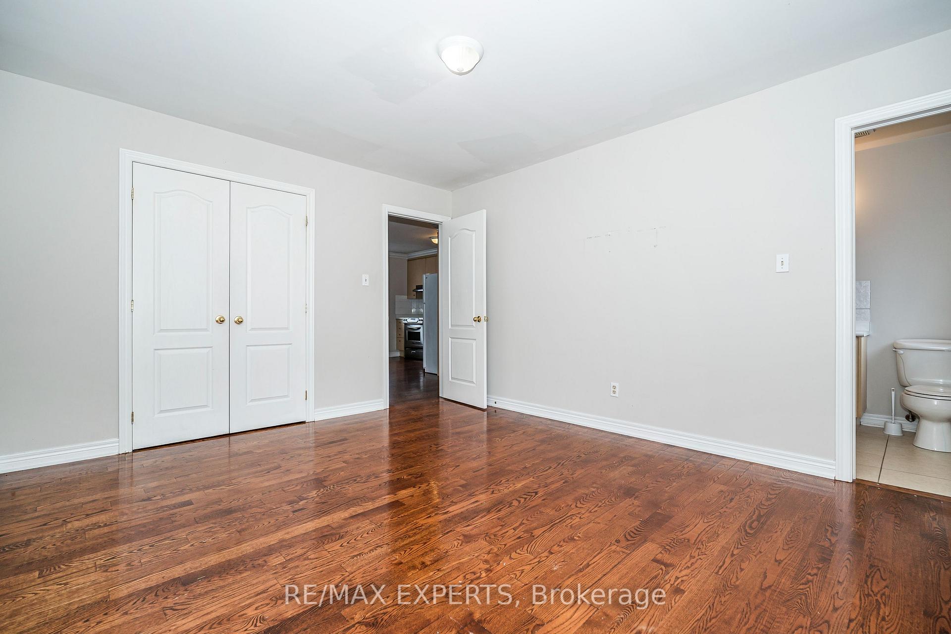 Photo 11 of Unit 3, 8310 Islington Avenue, Vaughan, Islington Woods — HOMEH