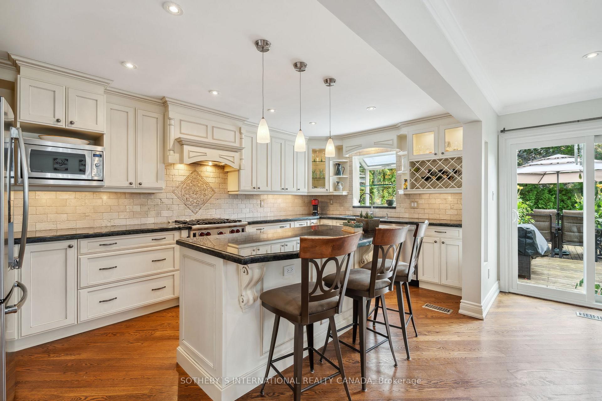 Photo 10 of 19 Spragg Circle, Markham, Markham Village — HOMEH