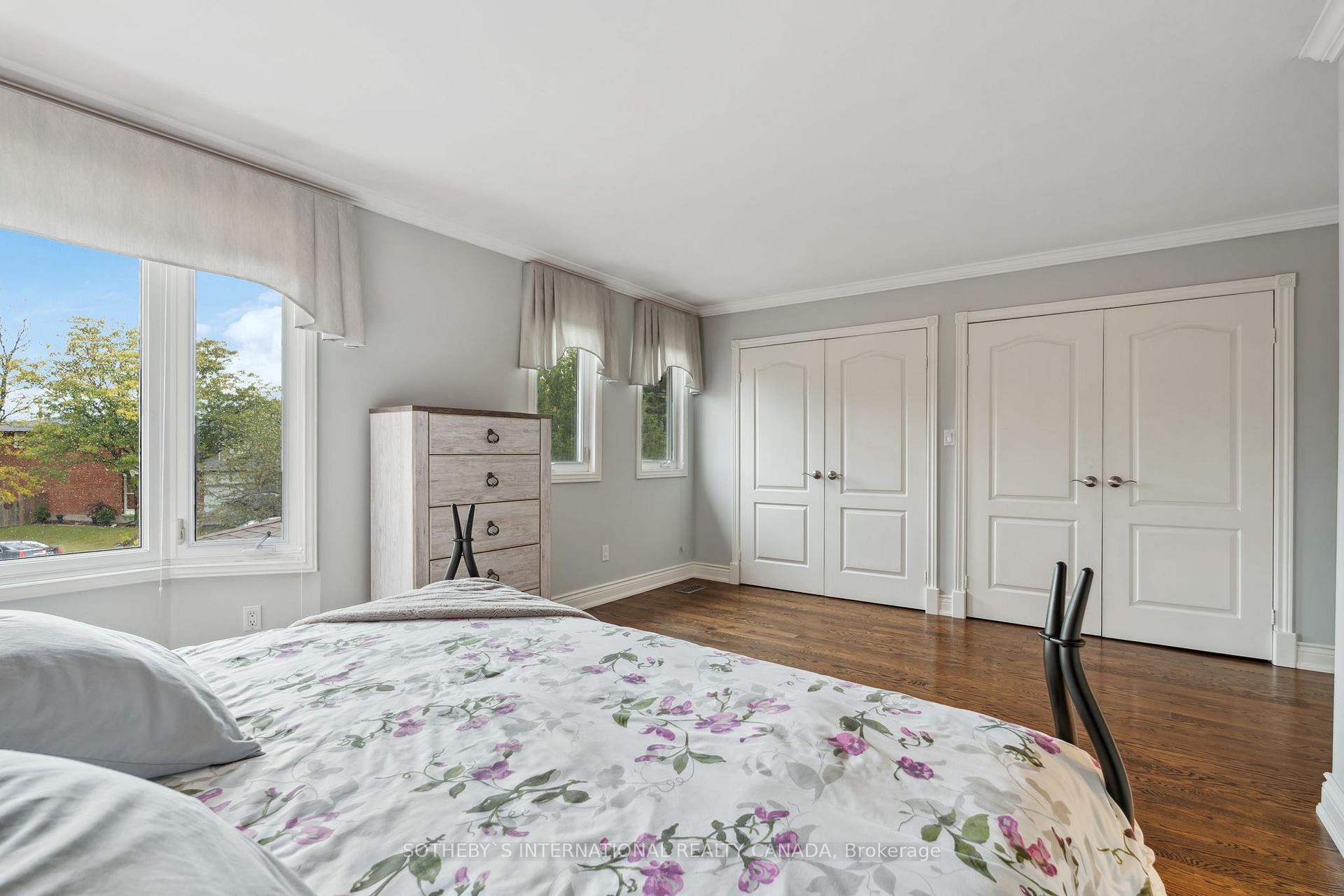 Photo 16 of 19 Spragg Circle, Markham, Markham Village — HOMEH