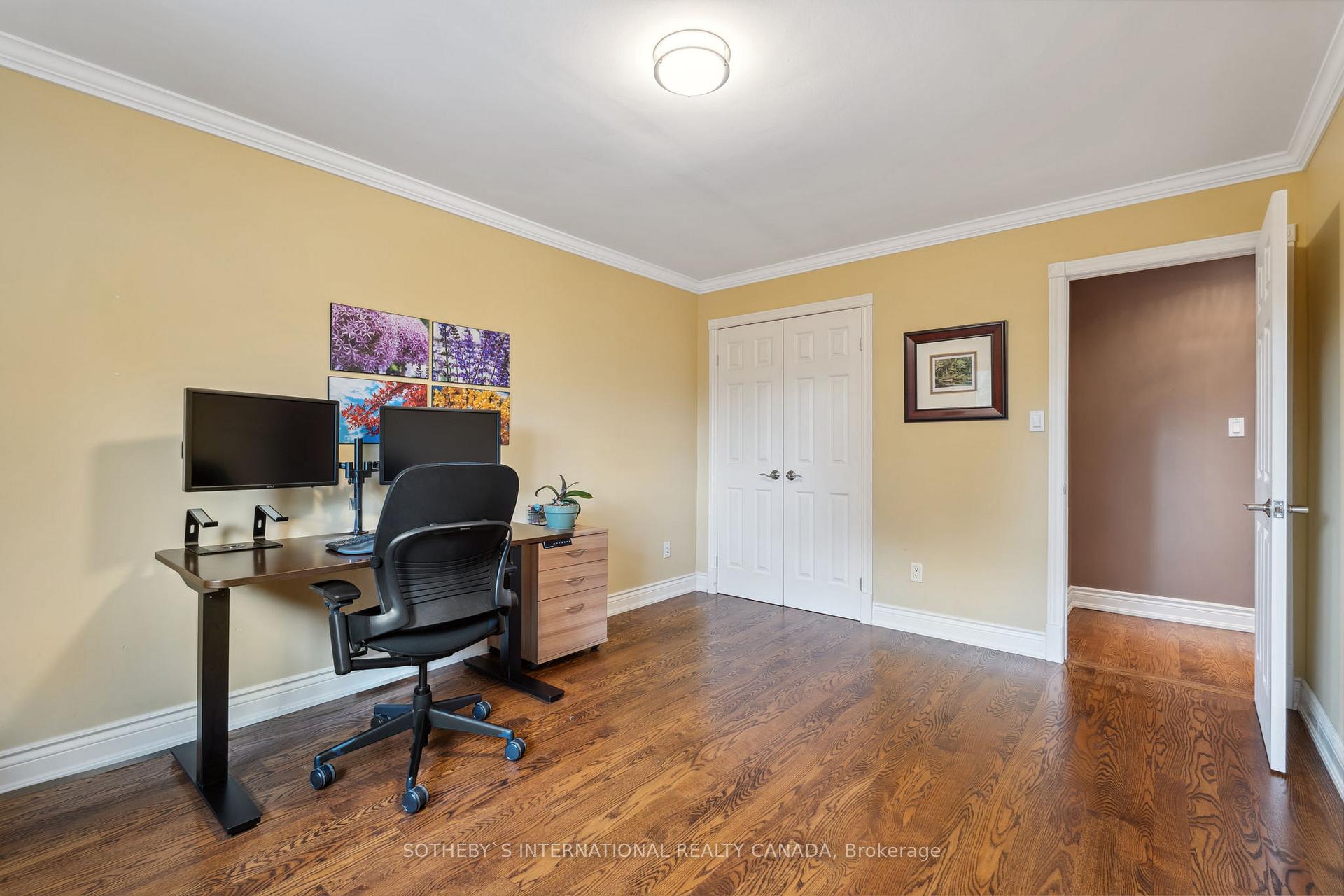 Photo 20 of 19 Spragg Circle, Markham, Markham Village — HOMEH