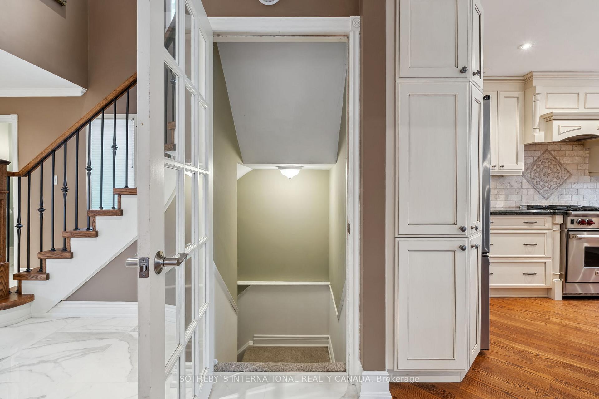 Photo 23 of 19 Spragg Circle, Markham, Markham Village — HOMEH