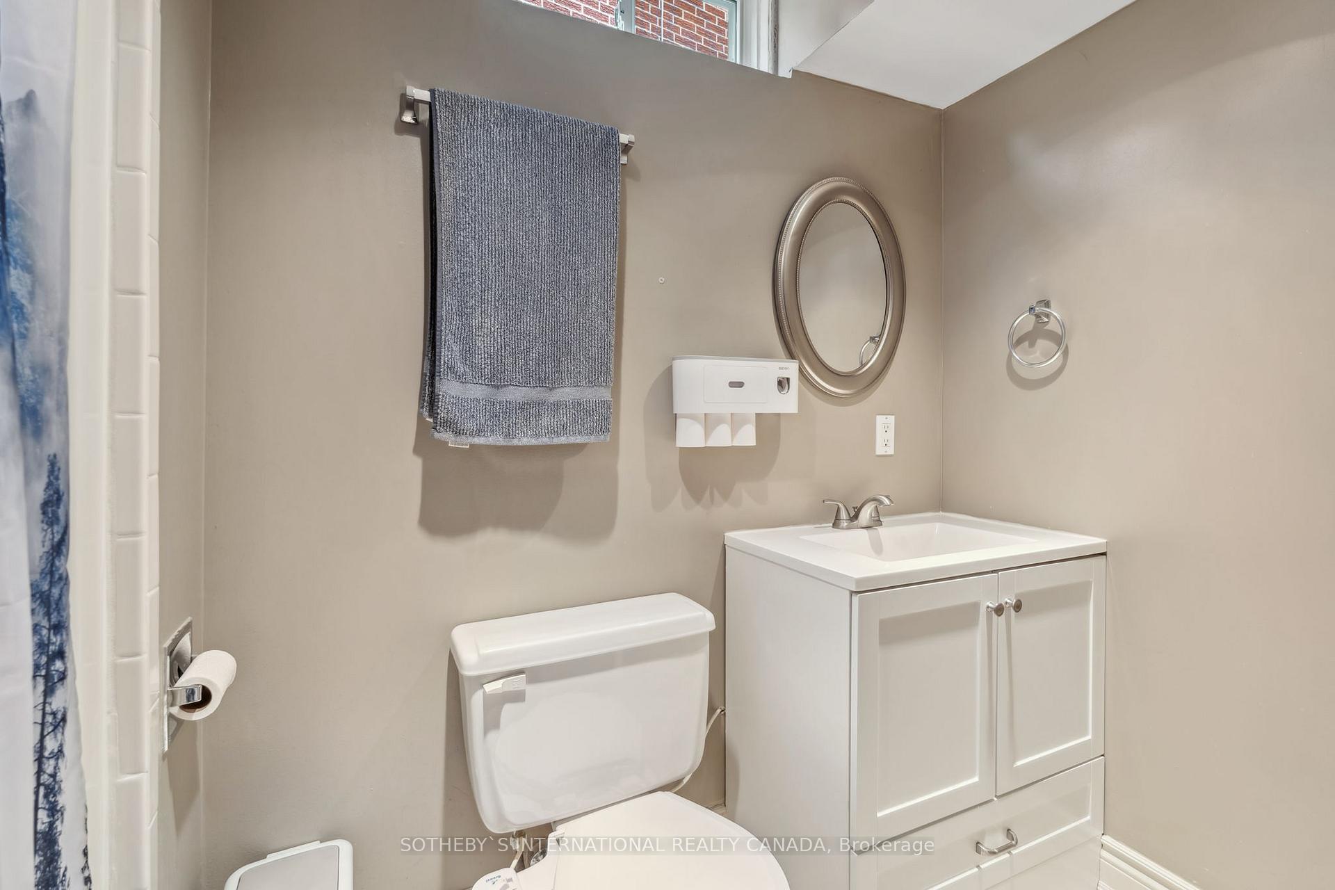 Photo 29 of 19 Spragg Circle, Markham, Markham Village — HOMEH