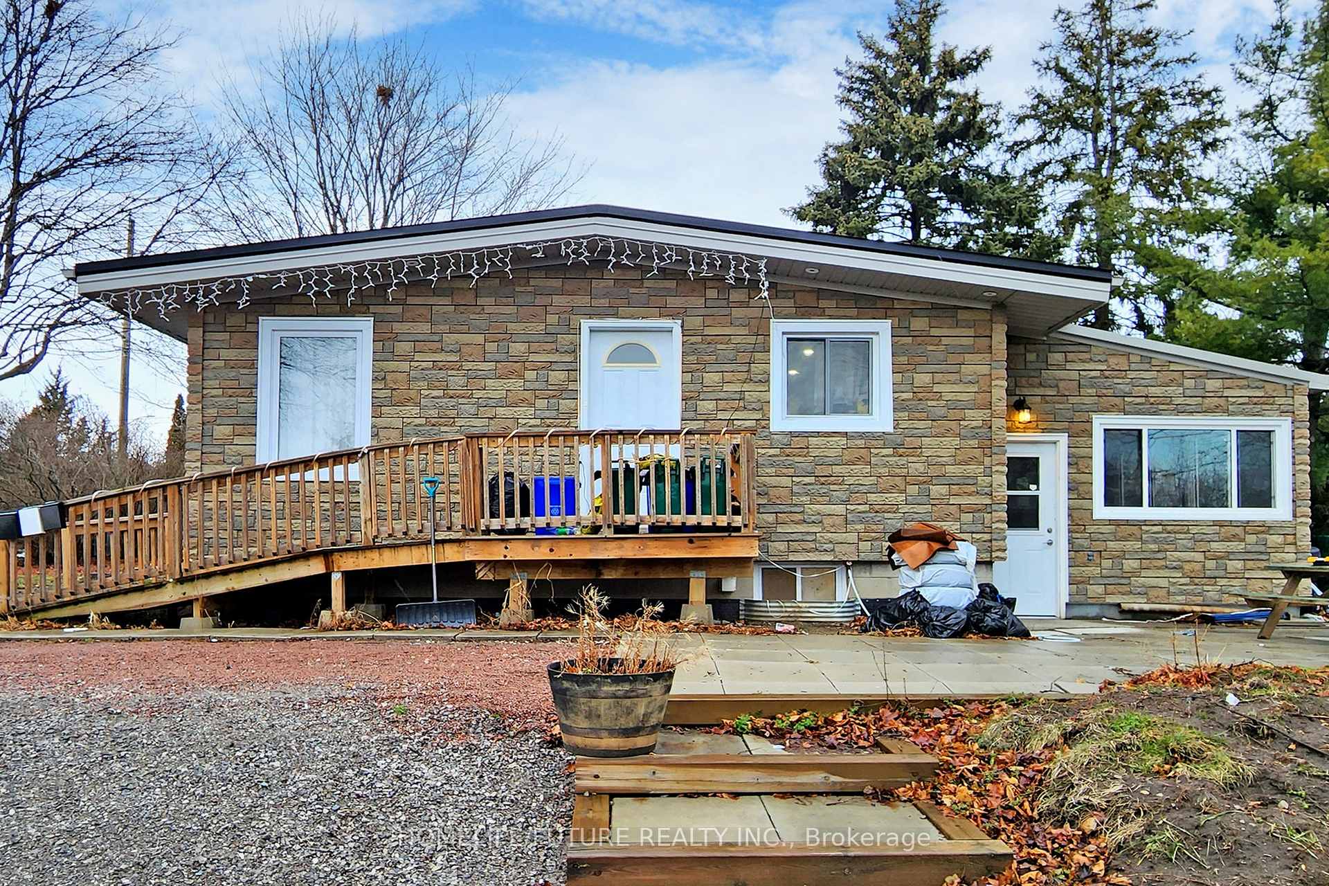 Photo 1 of 409 Kendalwood Road, Whitby, Blue Grass Meadows — HOMEH