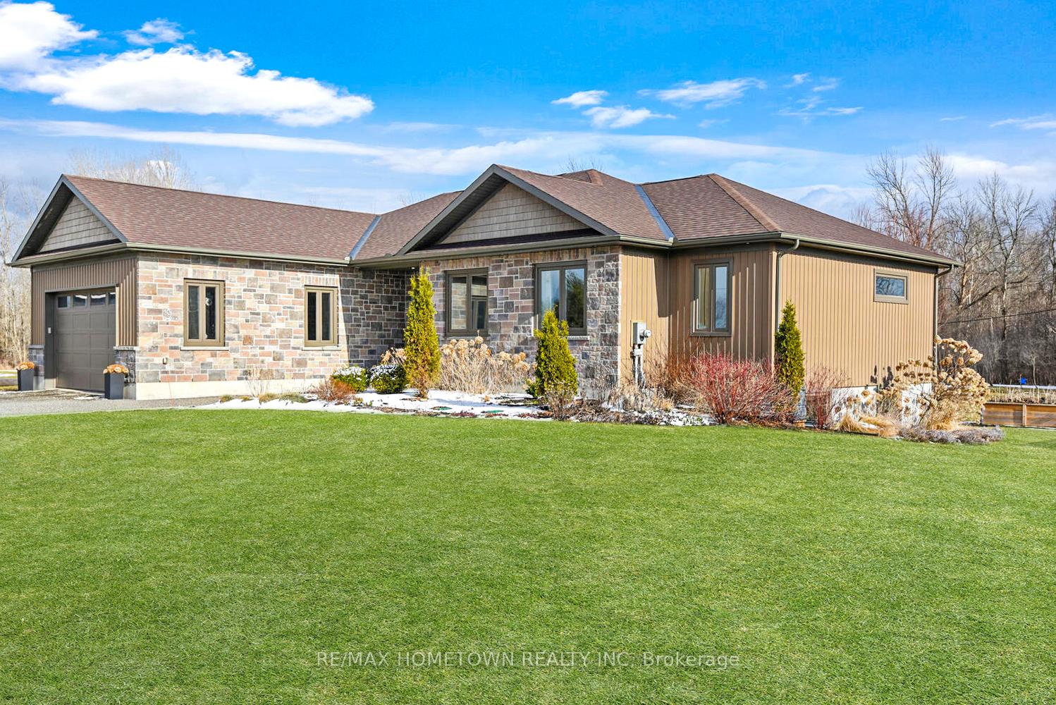 Photo 3 of 9145 Cty Road 6, Augusta, Augusta Twp — HOMEH