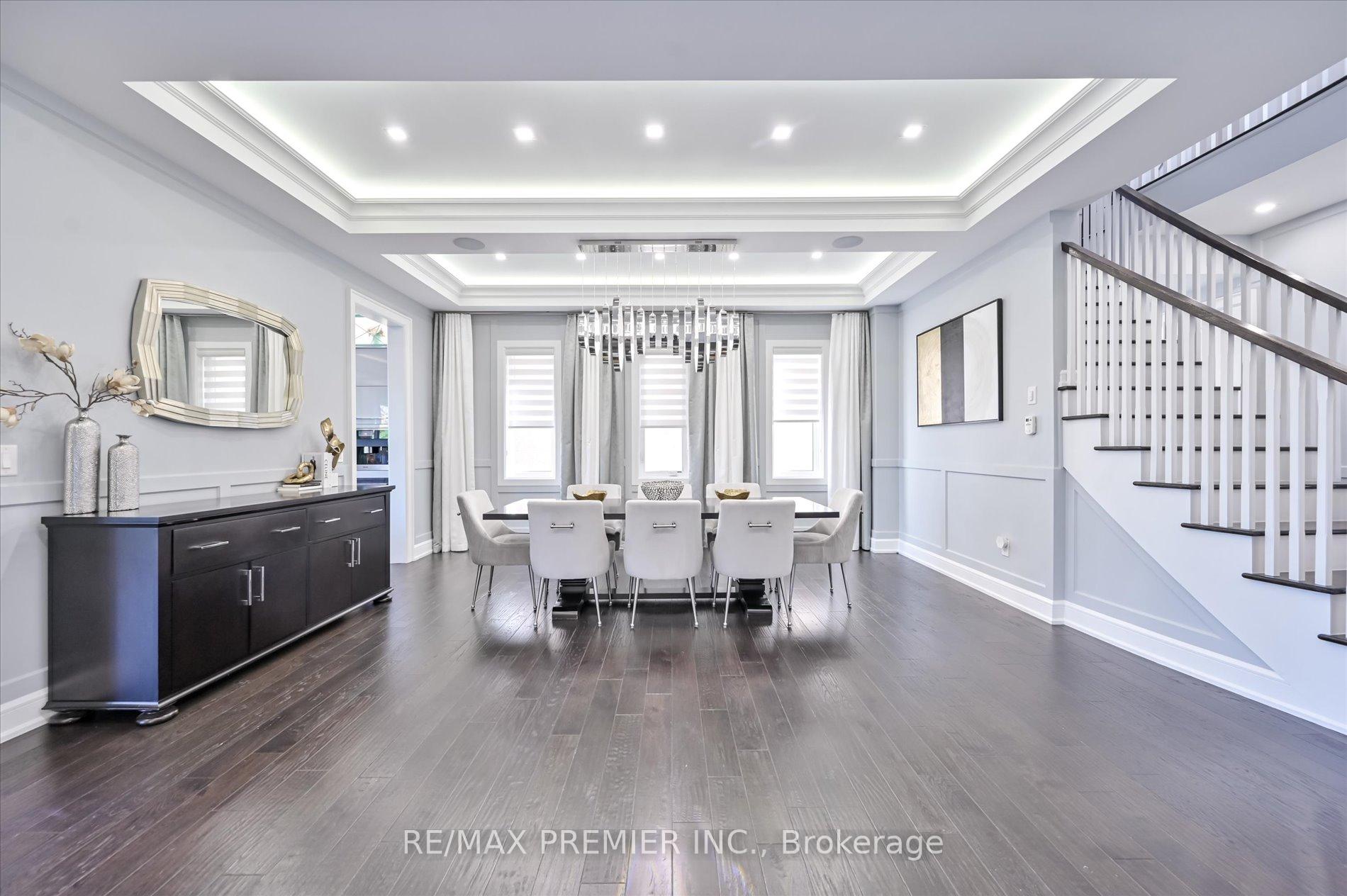Photo 5 of 346 Farrell Road, Vaughan, Patterson — HOMEH