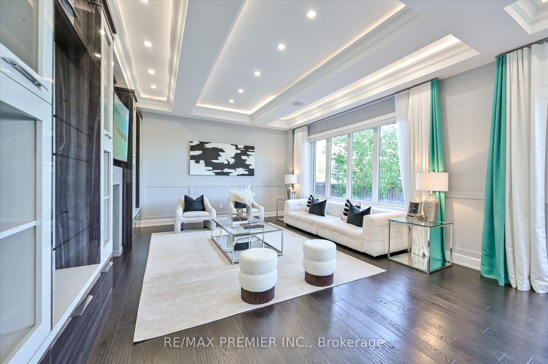 Photo 18 of 346 Farrell Road, Vaughan, Patterson — HOMEH