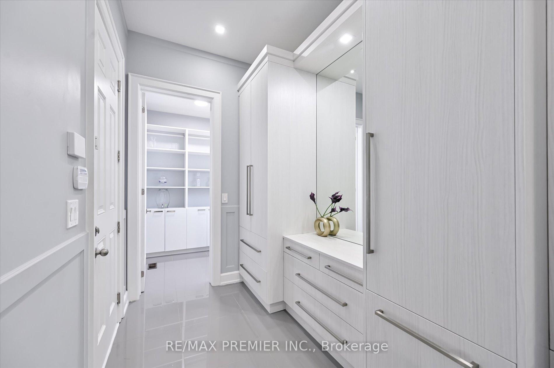 Photo 20 of 346 Farrell Road, Vaughan, Patterson — HOMEH