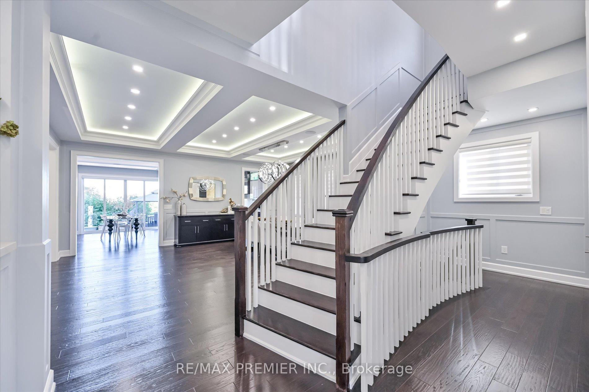 Photo 23 of 346 Farrell Road, Vaughan, Patterson — HOMEH