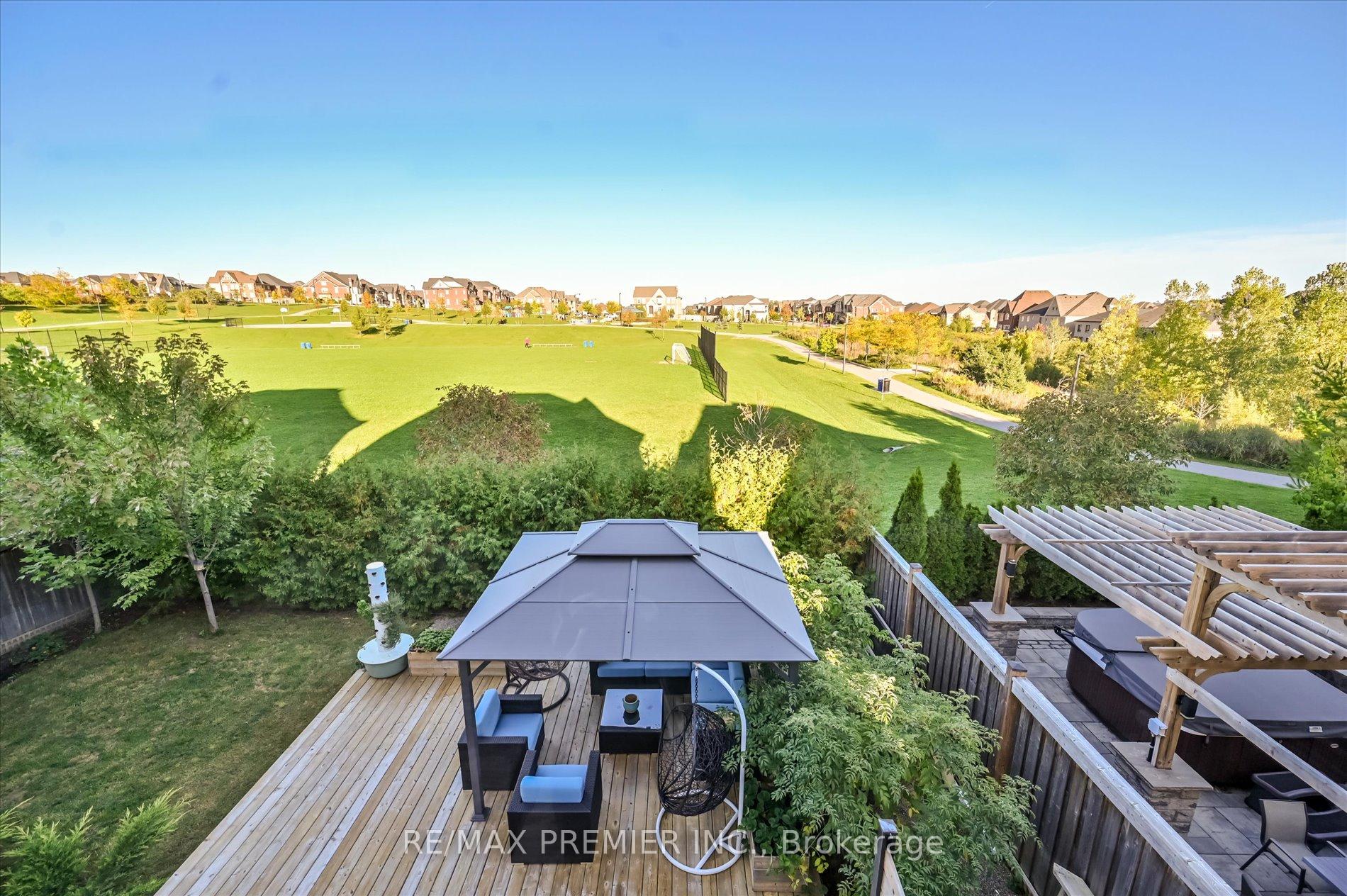 Photo 27 of 346 Farrell Road, Vaughan, Patterson — HOMEH