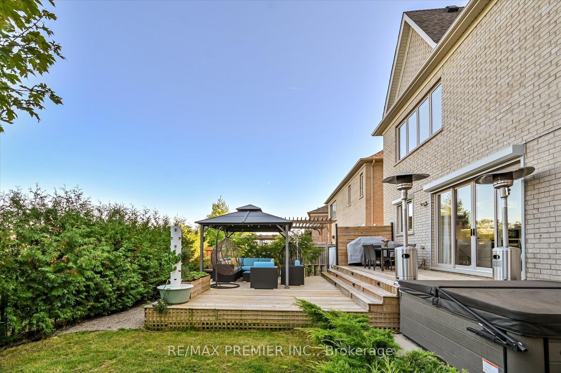 Photo 45 of 346 Farrell Road, Vaughan, Patterson — HOMEH