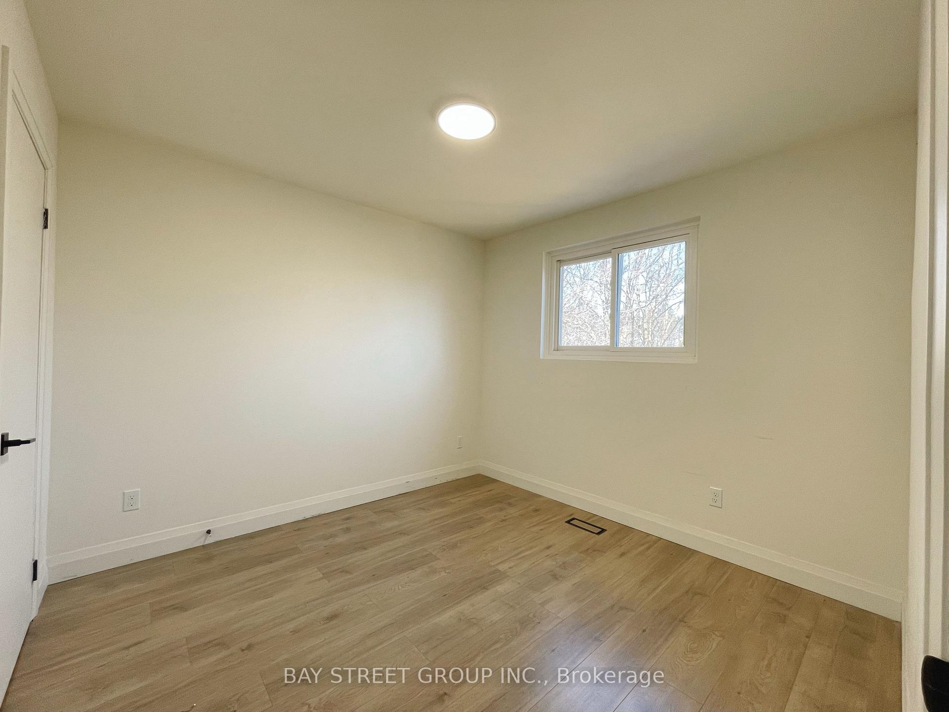 Photo 8 of Unit 2, 517 Harris Court, Whitby, Downtown Whitby — HOMEH