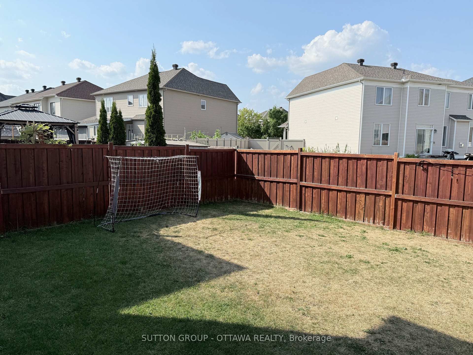 Photo 23 of 635 Clearbrook Drive, Ottawa, Barrhaven - Strandherd — HOMEH