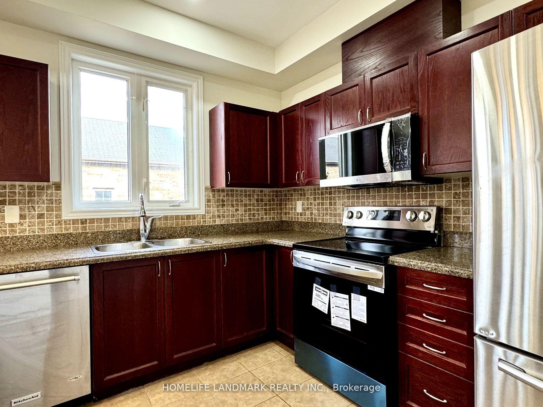 Photo 10 of 83 Kentview Crescent, Markham, Box Grove — HOMEH
