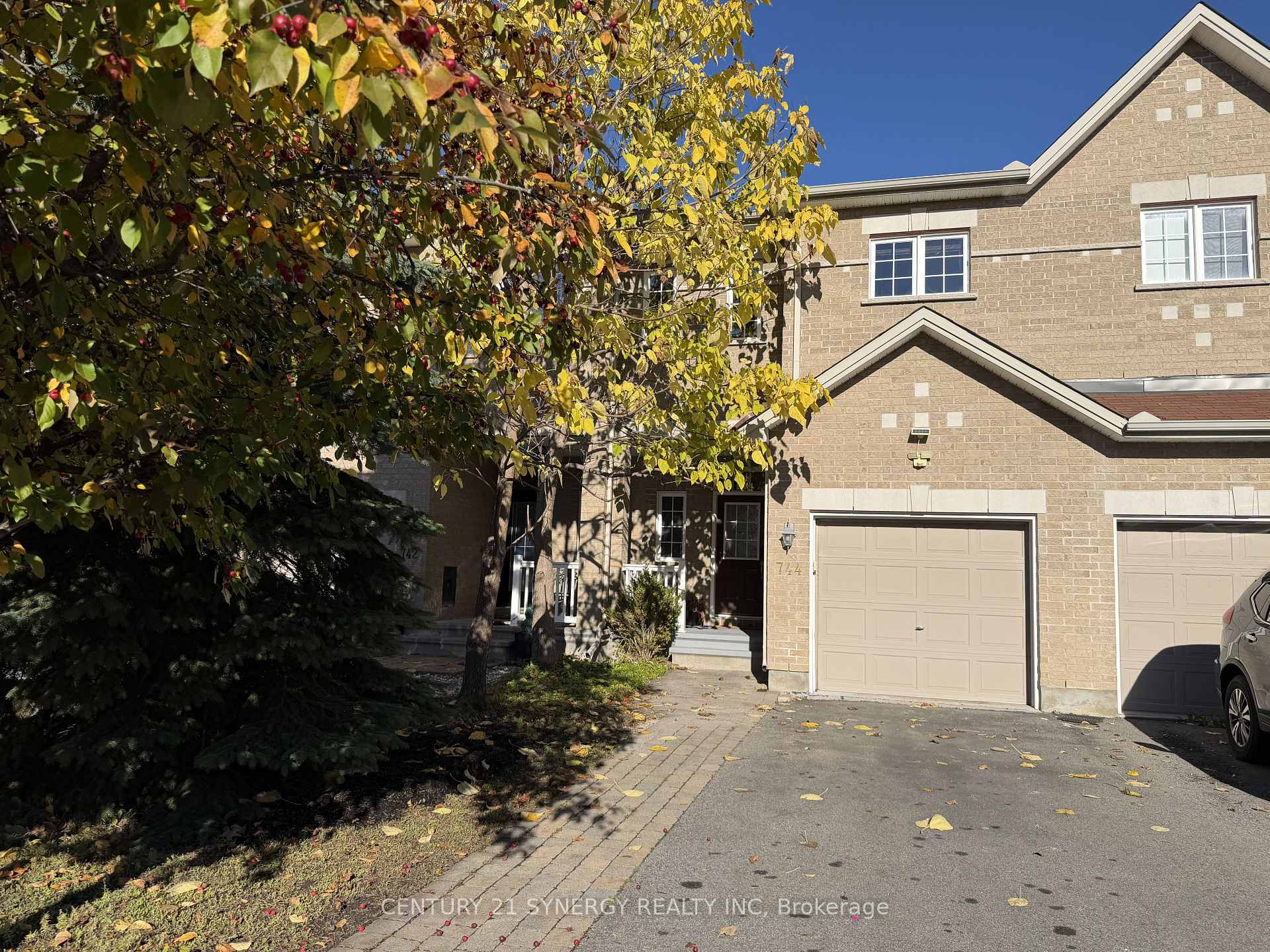 Photo 1 of 744 Bowercrest Crescent, Ottawa, Riverside South/Gloucester Glen — HOMEH