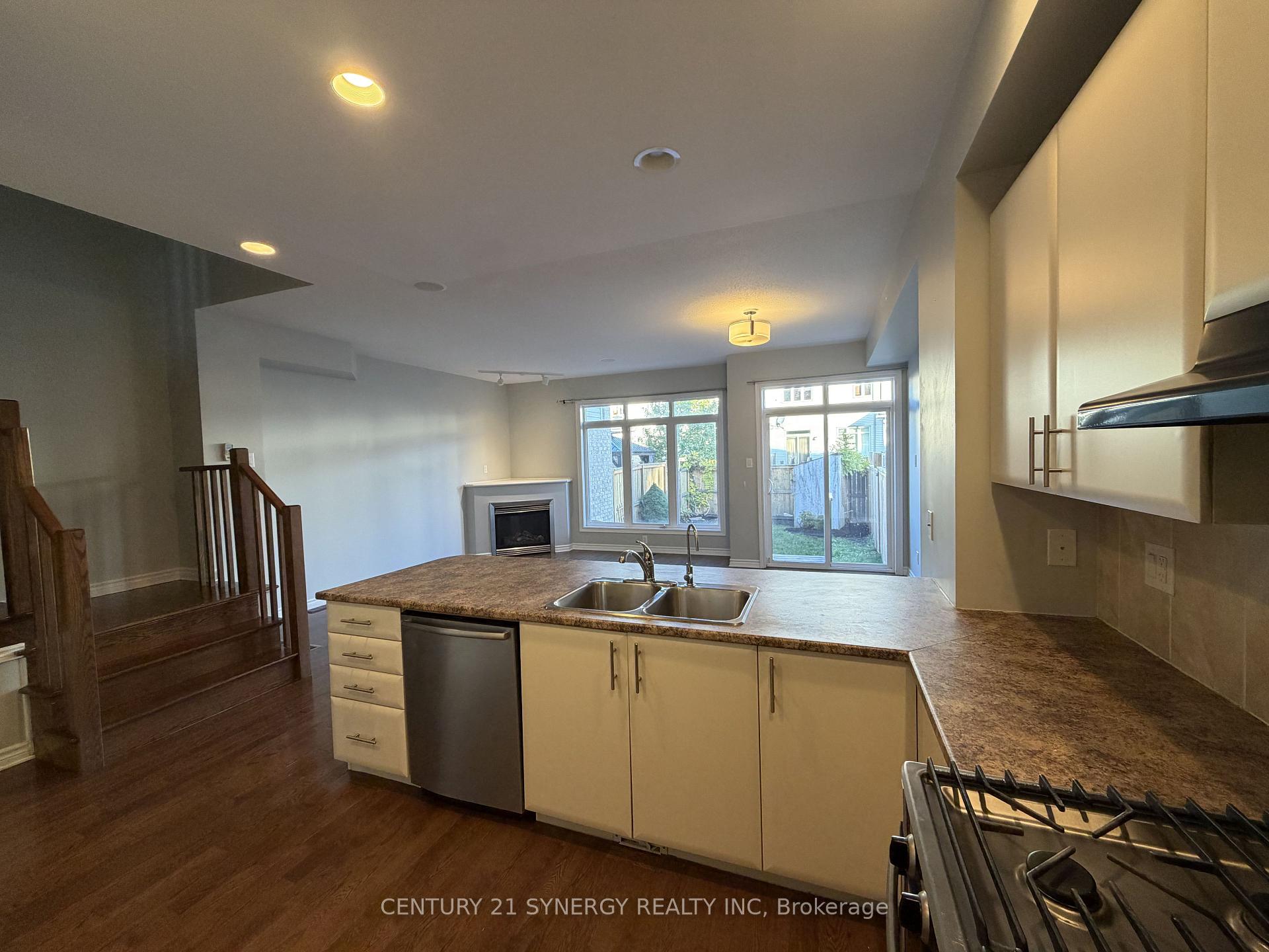 Photo 3 of 744 Bowercrest Crescent, Ottawa, Riverside South/Gloucester Glen — HOMEH