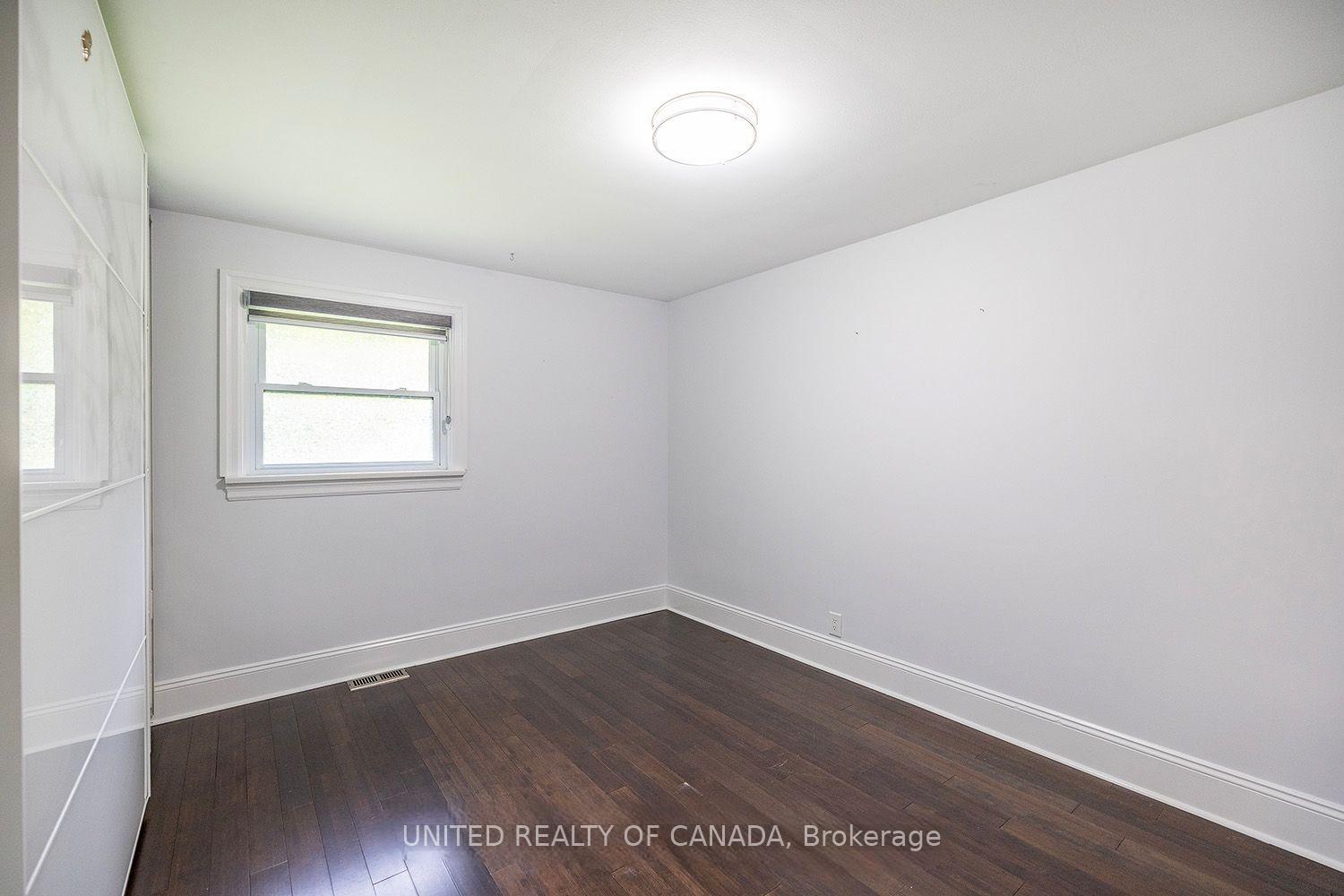 Photo 11 of 66 Thickson Road N, Whitby, Blue Grass Meadows — HOMEH