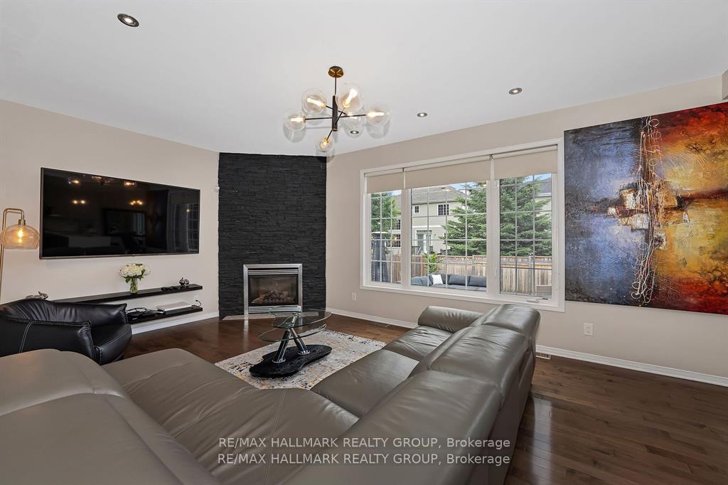 Photo 11 of 137 Stedman Street, Ottawa, Blossom Park/Kemp Park/Findlay Creek — HOMEH